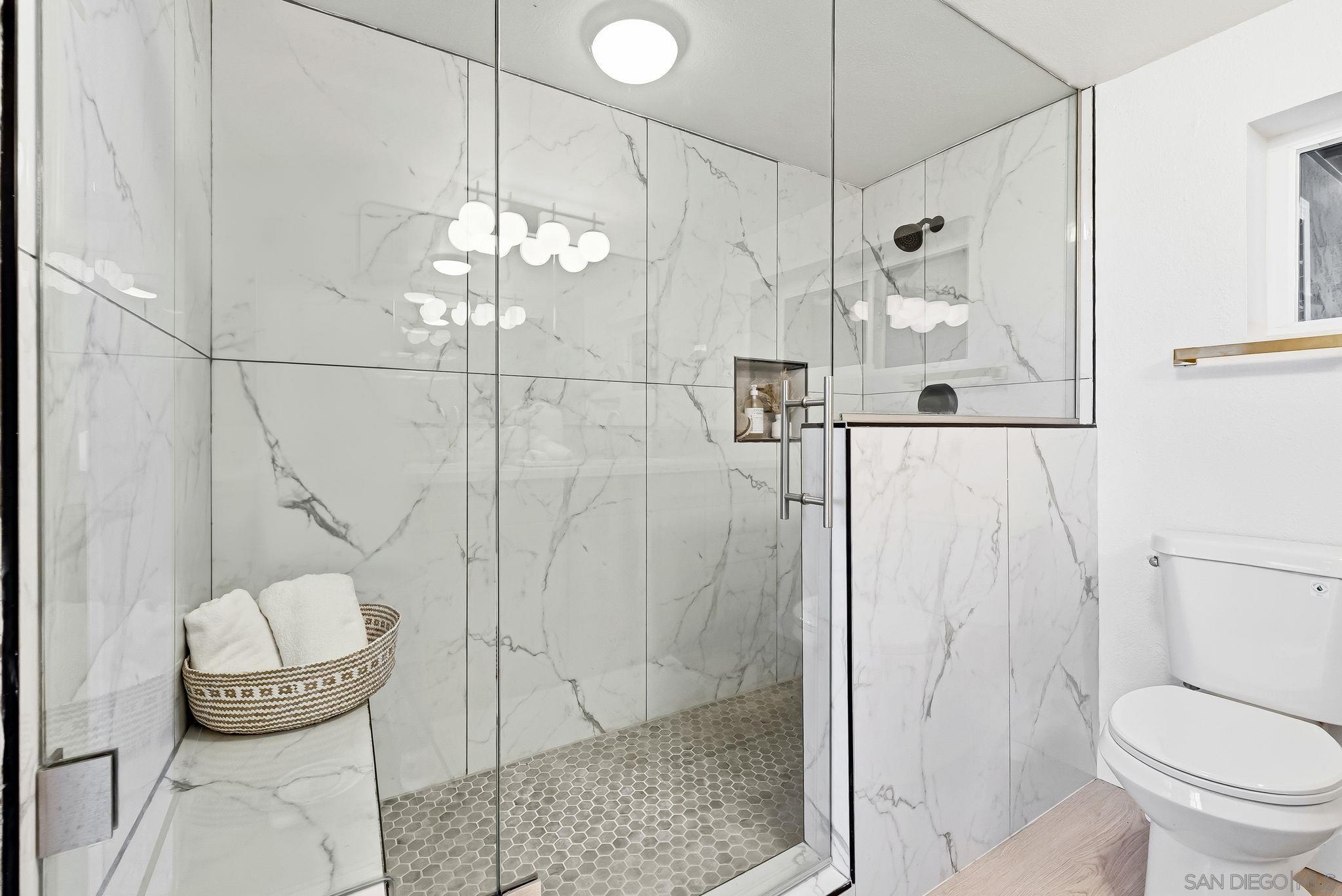 Detail Gallery Image 21 of 32 For 6096  Crawford St, San Diego,  CA 92120 - 4 Beds | 3 Baths