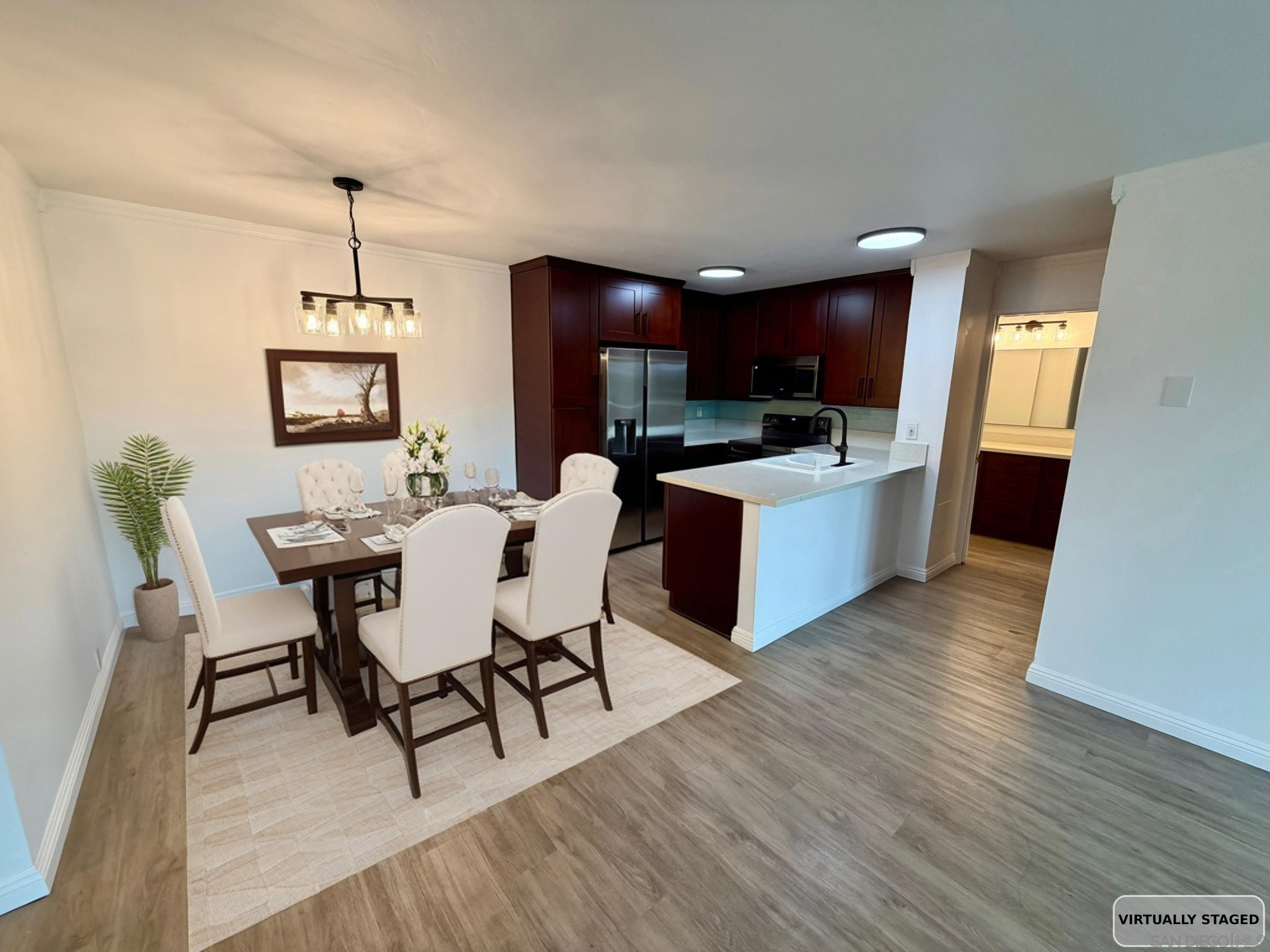 Detail Gallery Image 4 of 22 For 1885  Diamond St.  #2-211,  San Diego,  CA 92109 - 2 Beds | 2 Baths