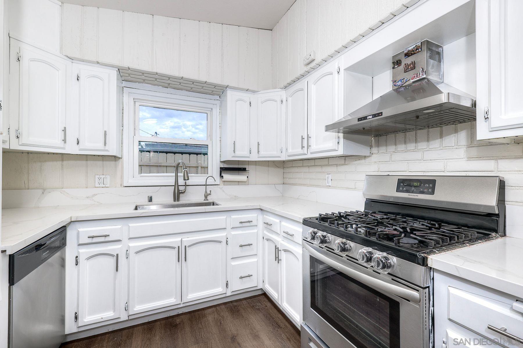 Detail Gallery Image 16 of 49 For 549 Ne Marble St, El Cajon,  CA 92020 - 4 Beds | 2 Baths