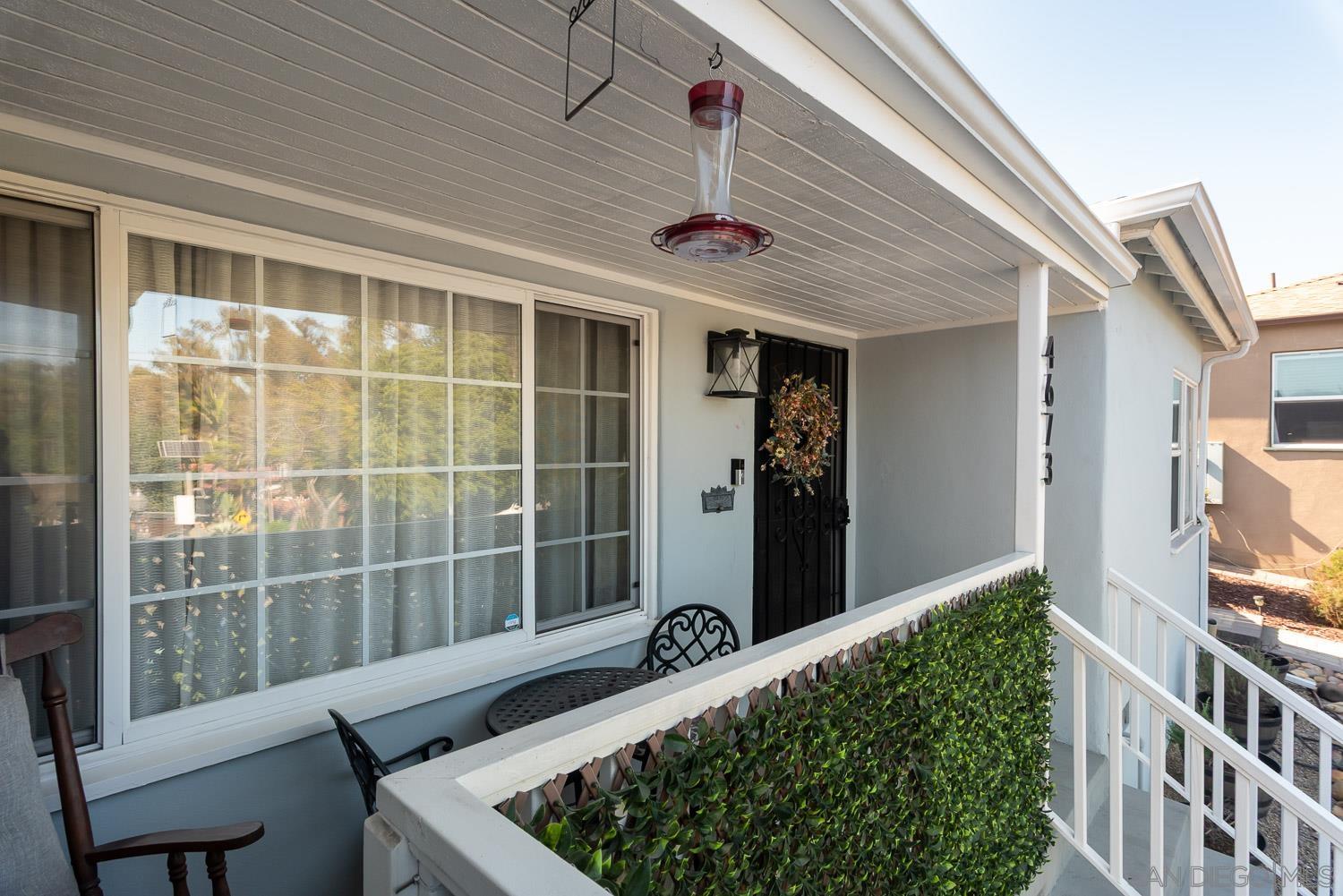 Detail Gallery Image 3 of 35 For 4673  Monroe Ave, San Diego,  CA 92115 - 3 Beds | 2 Baths