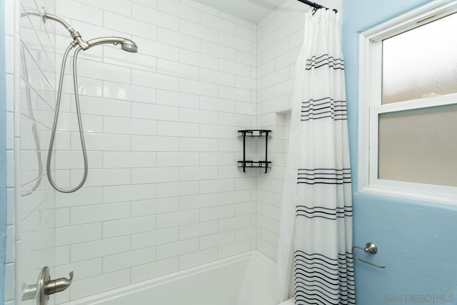 Detail Gallery Image 26 of 35 For 4673  Monroe Ave, San Diego,  CA 92115 - 3 Beds | 2 Baths