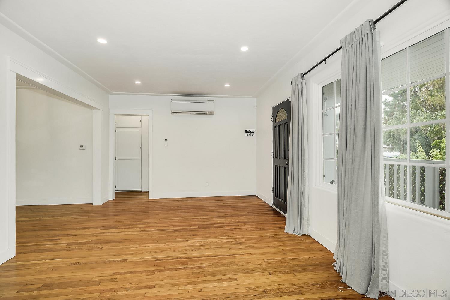 Detail Gallery Image 7 of 35 For 4673  Monroe Ave, San Diego,  CA 92115 - 3 Beds | 2 Baths