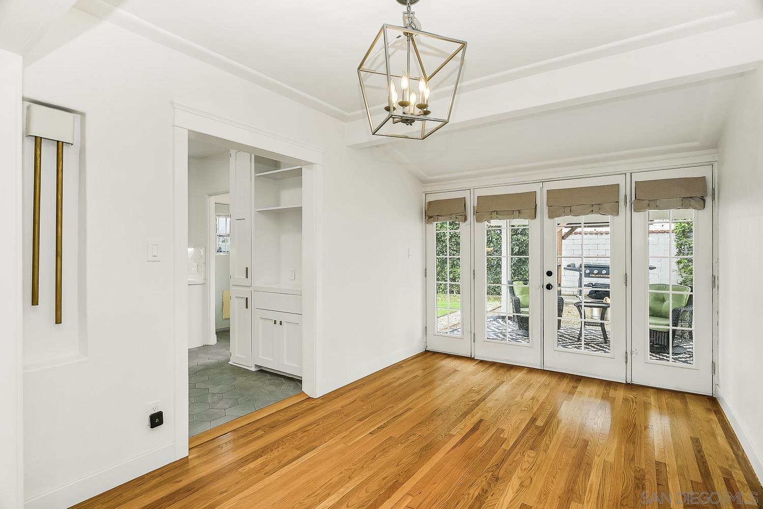 Detail Gallery Image 9 of 35 For 4673  Monroe Ave, San Diego,  CA 92115 - 3 Beds | 2 Baths