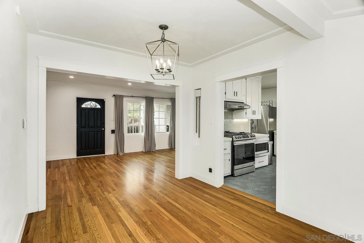 Detail Gallery Image 10 of 35 For 4673  Monroe Ave, San Diego,  CA 92115 - 3 Beds | 2 Baths