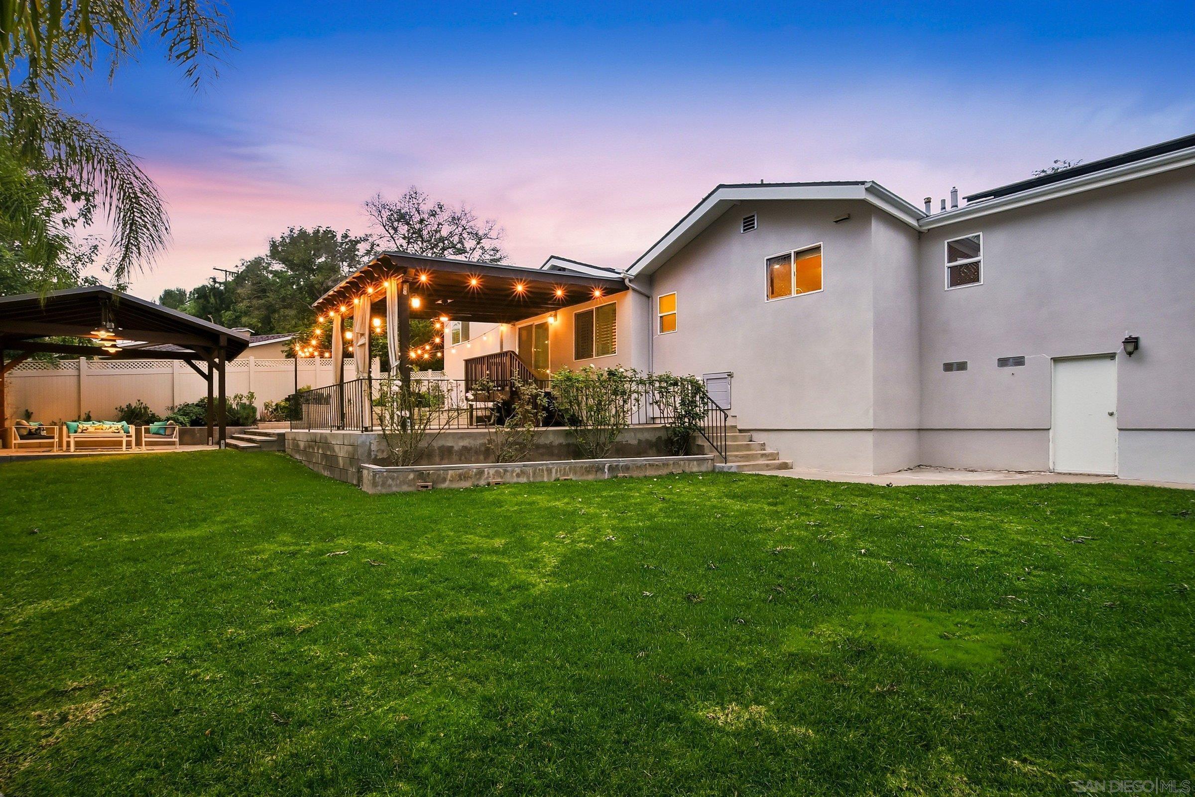 Detail Gallery Image 2 of 48 For 4228  Calavo Dr, La Mesa,  CA 91941 - 4 Beds | 2/1 Baths