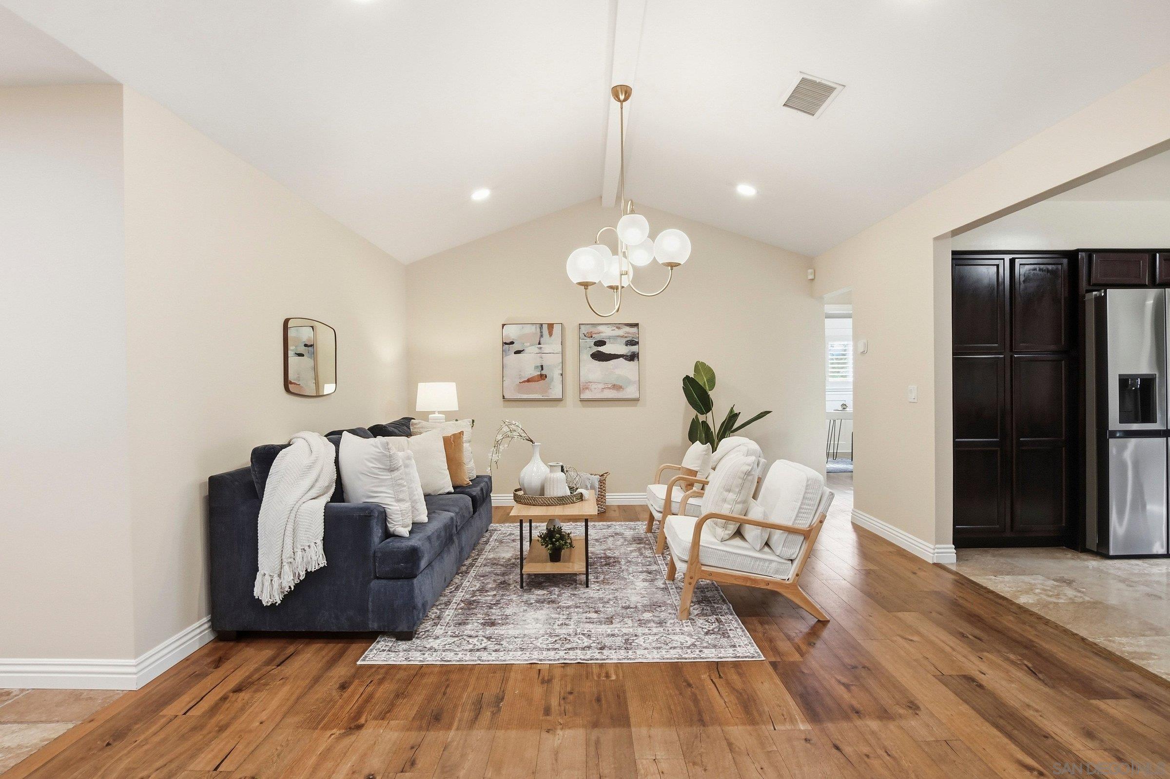 Detail Gallery Image 11 of 48 For 4228  Calavo Dr, La Mesa,  CA 91941 - 4 Beds | 2/1 Baths