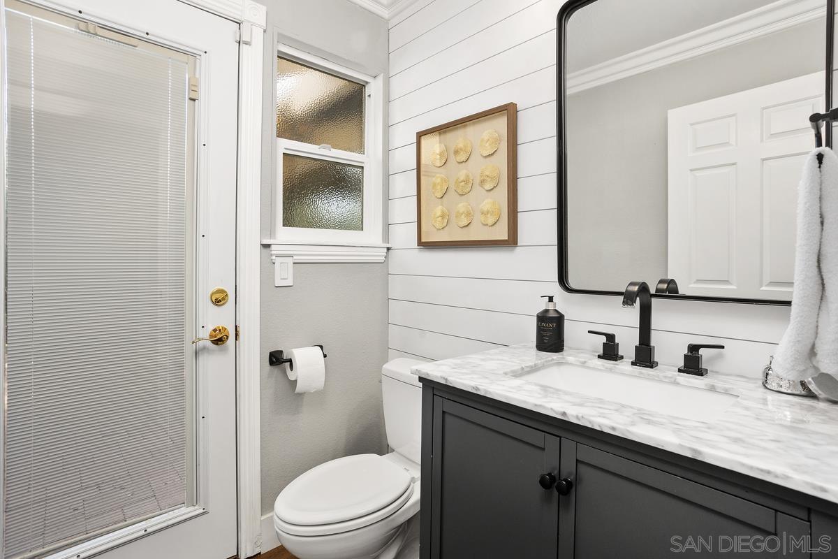 Detail Gallery Image 12 of 27 For 14298  Ipava Dr, Poway,  CA 92064 - 4 Beds | 2/2 Baths