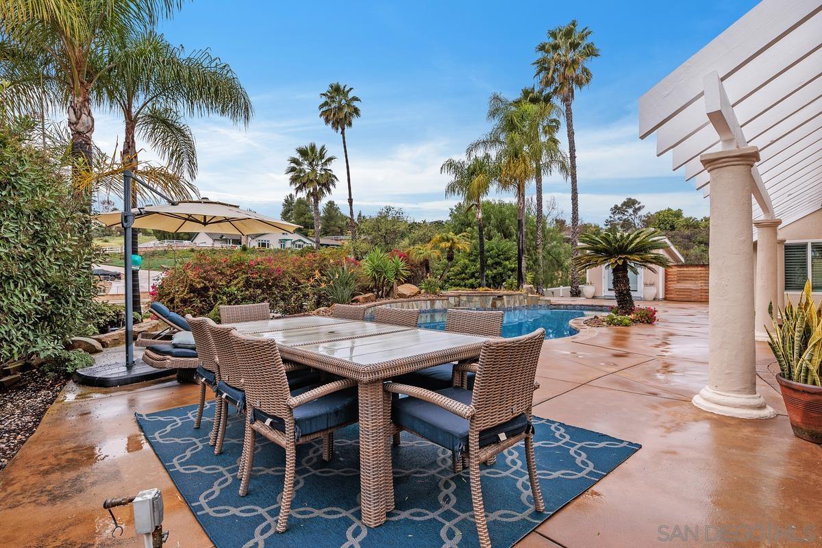 Detail Gallery Image 14 of 27 For 14298  Ipava Dr, Poway,  CA 92064 - 4 Beds | 2/2 Baths