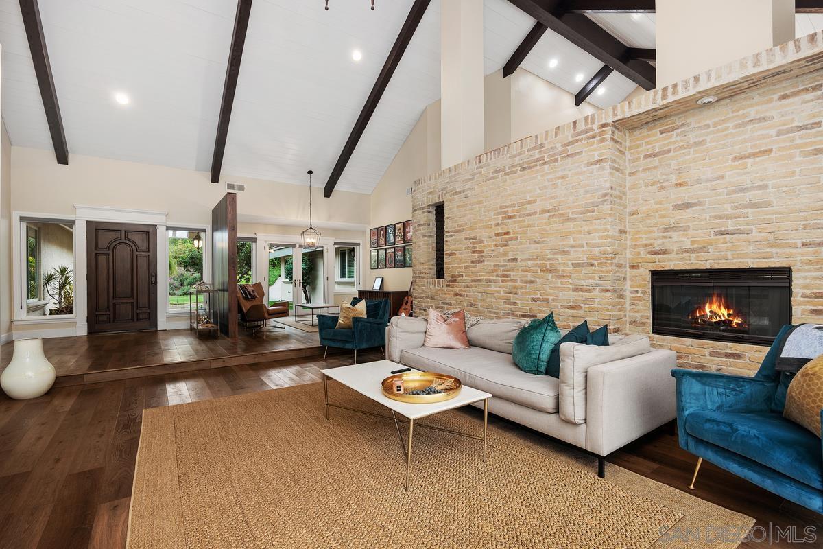 Detail Gallery Image 5 of 27 For 14298  Ipava Dr, Poway,  CA 92064 - 4 Beds | 2/2 Baths