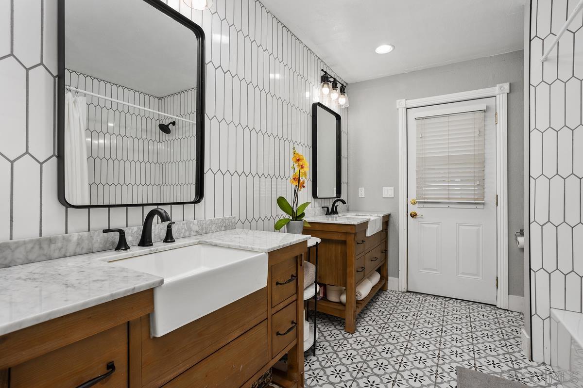 Detail Gallery Image 10 of 27 For 14298  Ipava Dr, Poway,  CA 92064 - 4 Beds | 2/2 Baths
