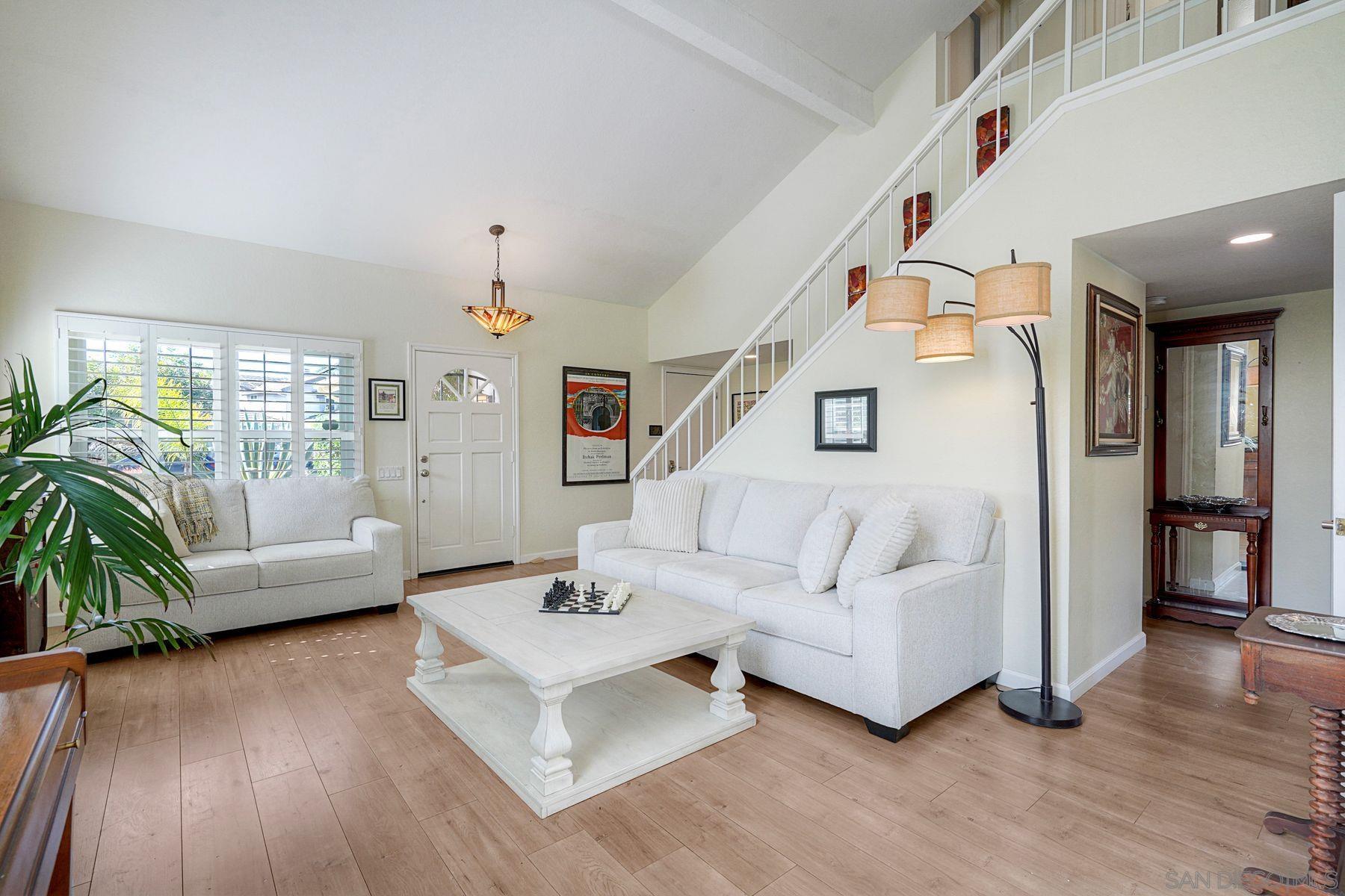 Detail Gallery Image 11 of 60 For 13382  Benchley Rd, San Diego,  CA 92130 - 4 Beds | 3 Baths