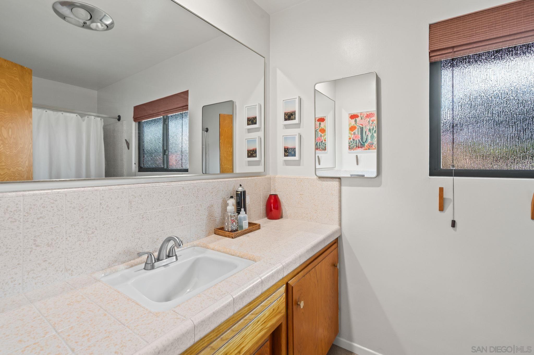 Detail Gallery Image 20 of 49 For 4173  Conrad Drive, Spring Valley,  CA 91977 - 3 Beds | 2/1 Baths