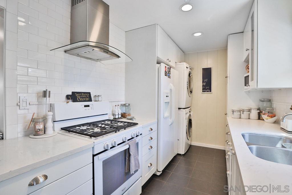 Detail Gallery Image 29 of 63 For 4831-35  Brighton Ave, San Diego,  CA 92107 - – Beds | – Baths