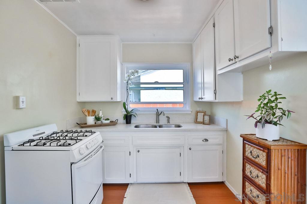 Detail Gallery Image 40 of 63 For 4831-35  Brighton Ave, San Diego,  CA 92107 - – Beds | – Baths