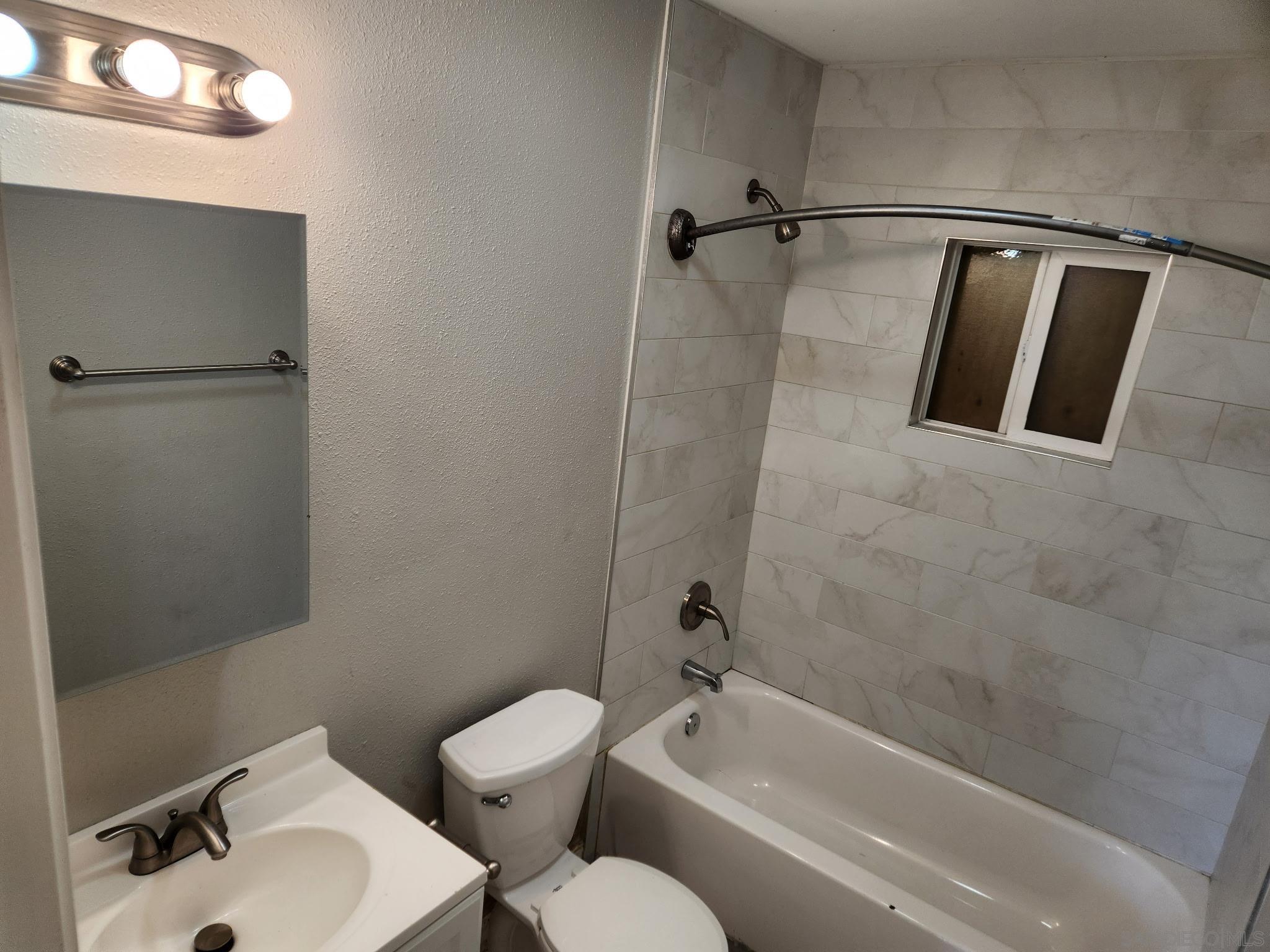 Detail Gallery Image 22 of 25 For 4095  Estrella Avenue, San Diego,  CA 92105 - 2 Beds | 1 Baths