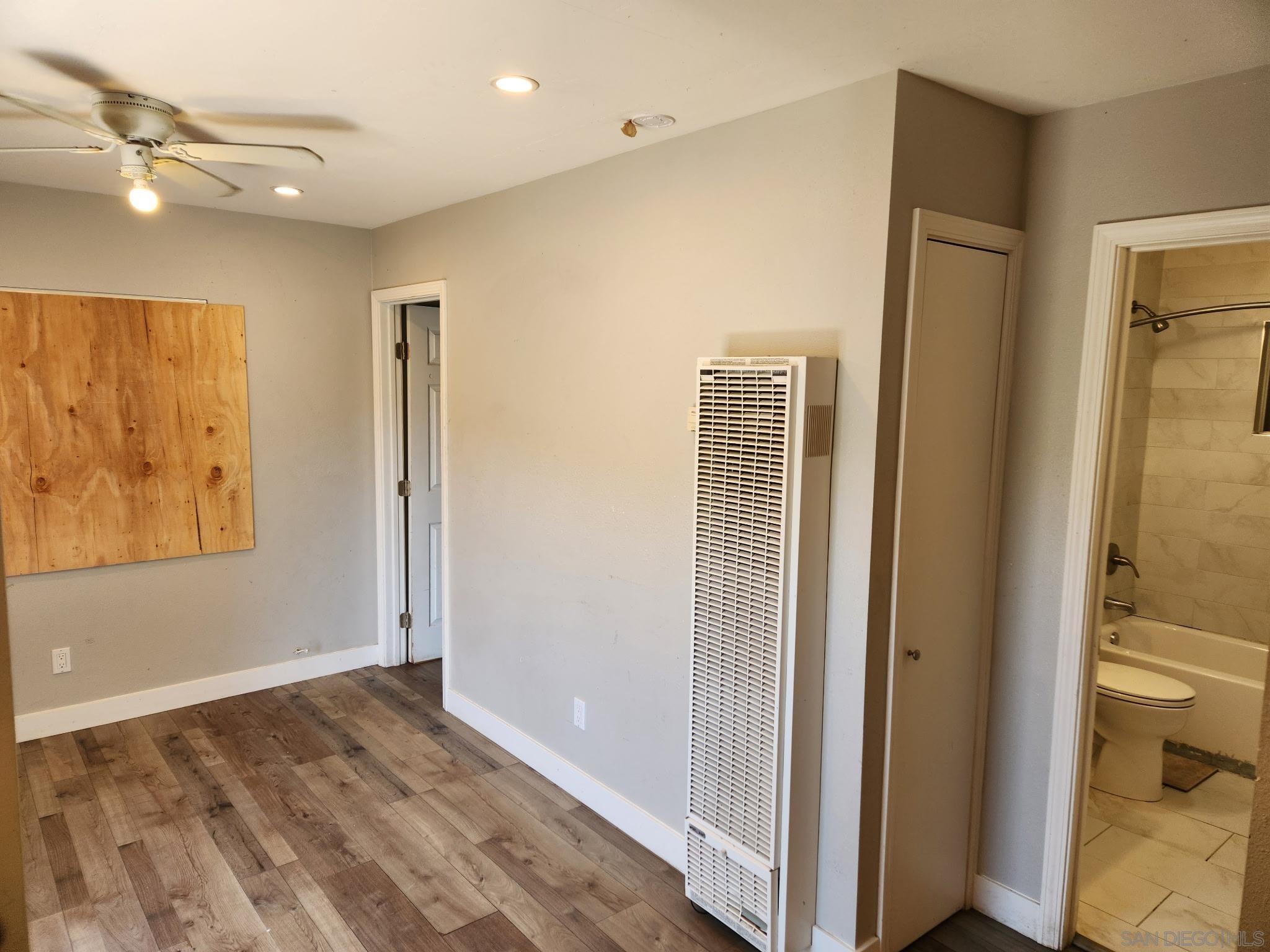 Detail Gallery Image 9 of 25 For 4095  Estrella Avenue, San Diego,  CA 92105 - 2 Beds | 1 Baths