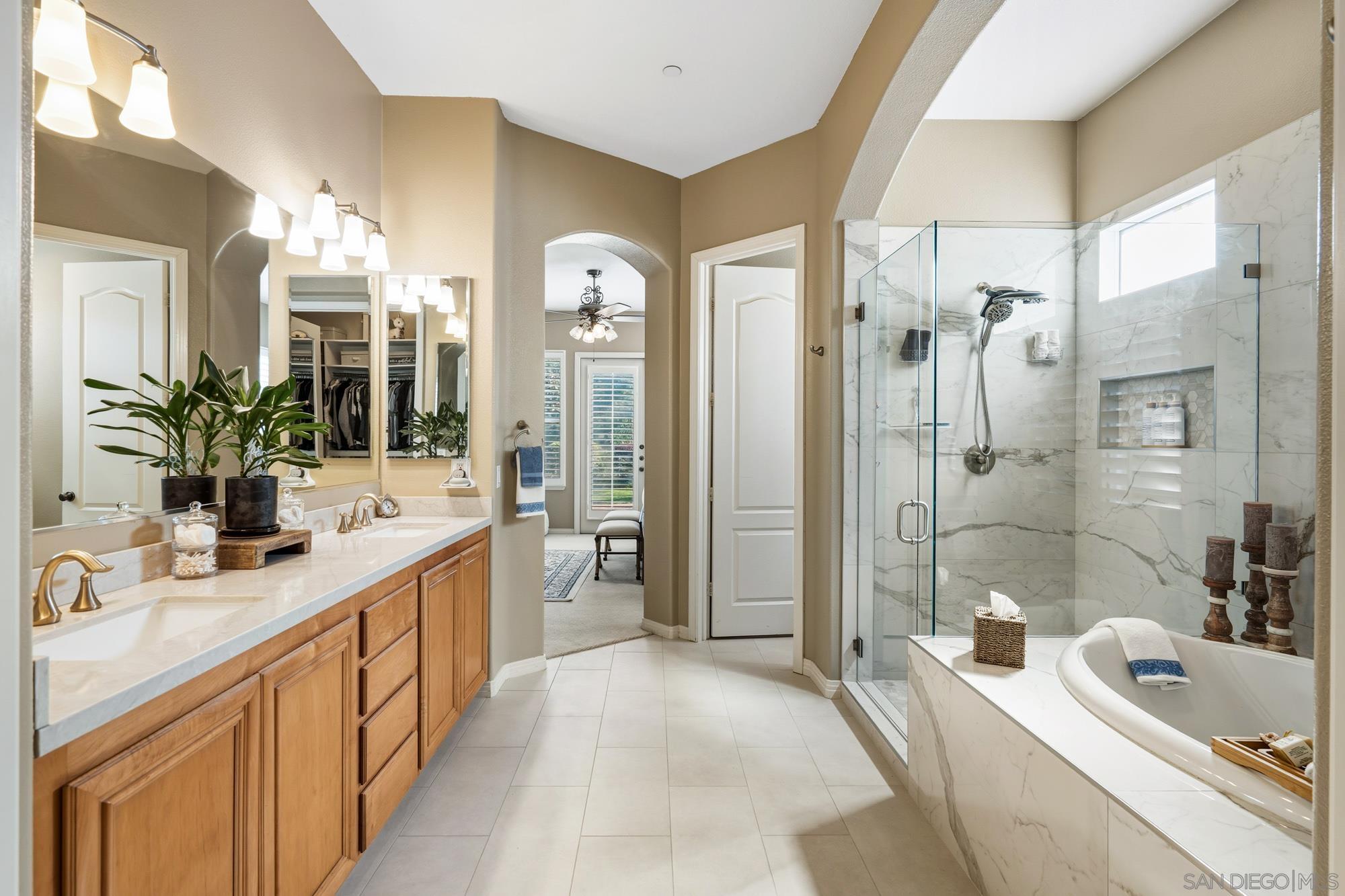 Detail Gallery Image 23 of 55 For 10829  La Alberca, San Diego,  CA 92127 - 4 Beds | 3 Baths