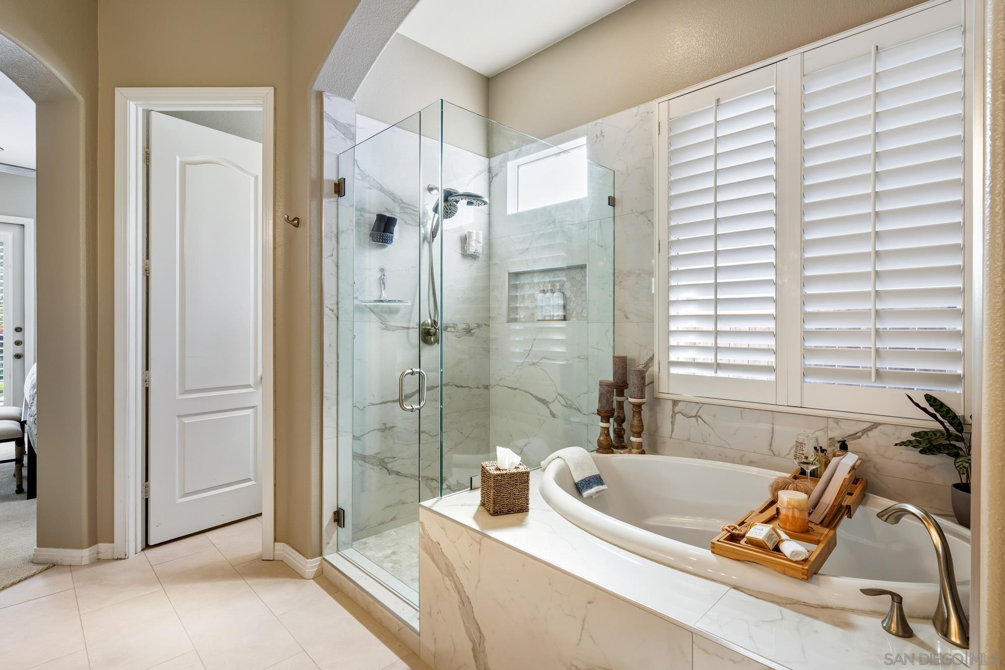 Detail Gallery Image 24 of 55 For 10829  La Alberca, San Diego,  CA 92127 - 4 Beds | 3 Baths