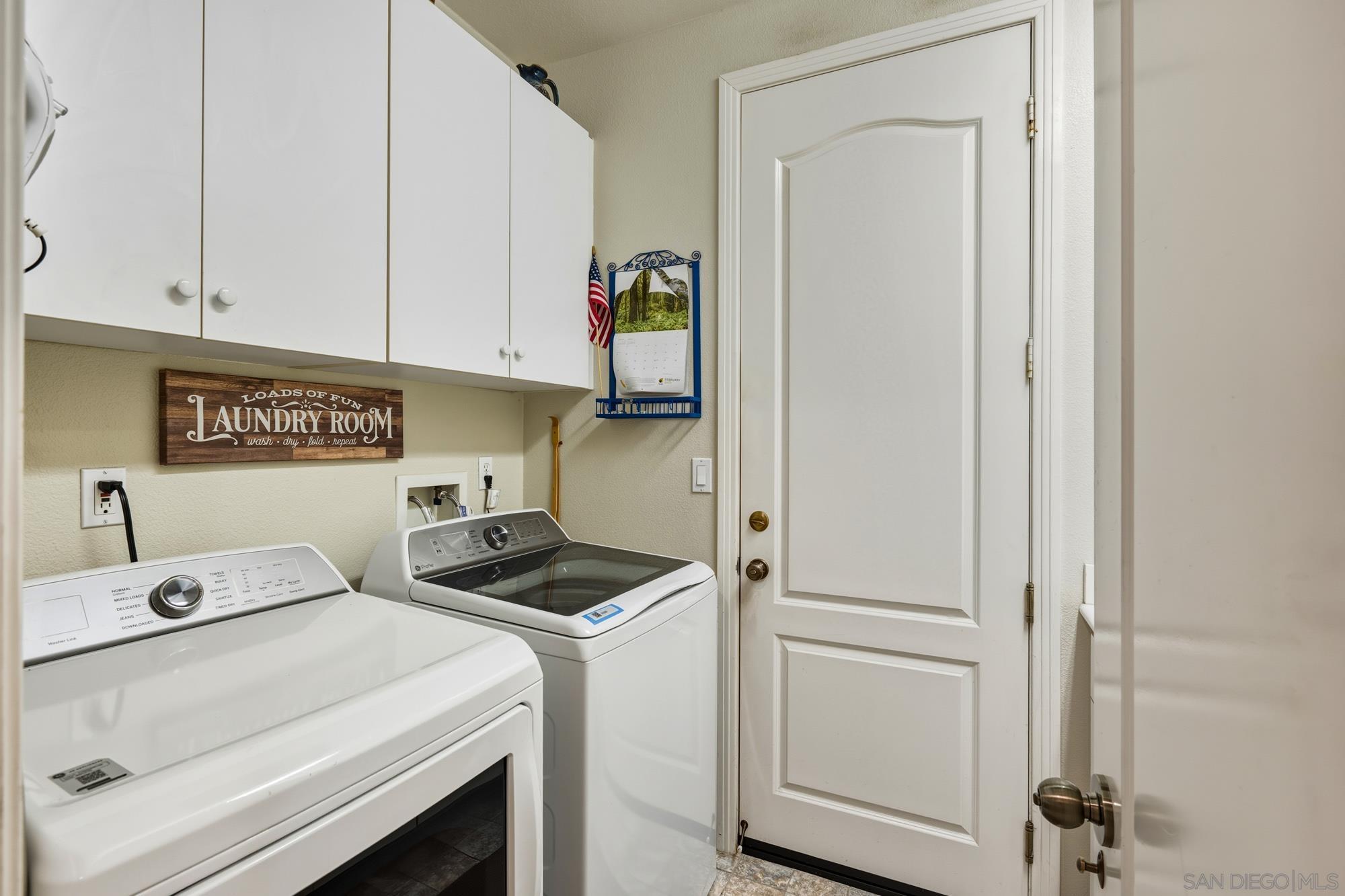 Detail Gallery Image 34 of 55 For 10829  La Alberca, San Diego,  CA 92127 - 4 Beds | 3 Baths