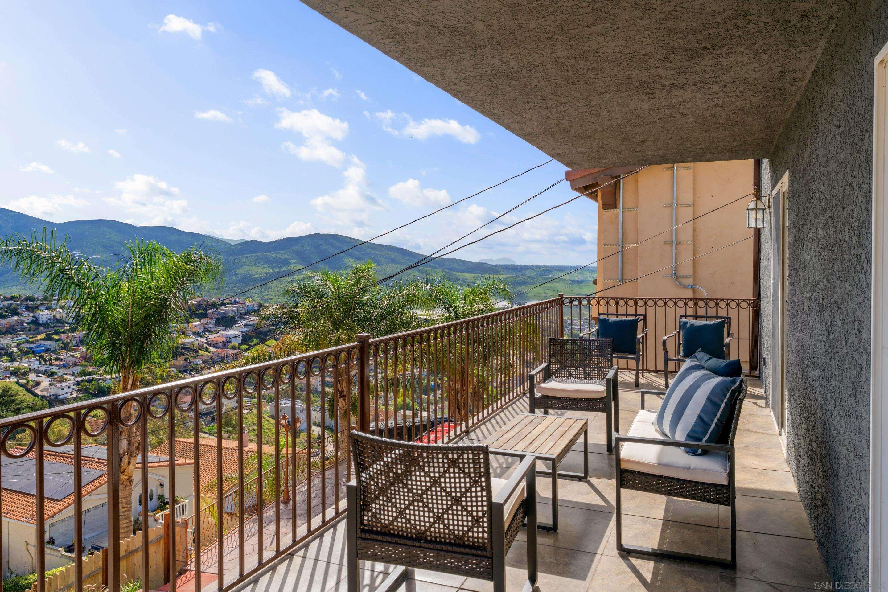 Detail Gallery Image 11 of 44 For 1626  La Presa Ave, Spring Valley,  CA 91977 - 4 Beds | 2/1 Baths