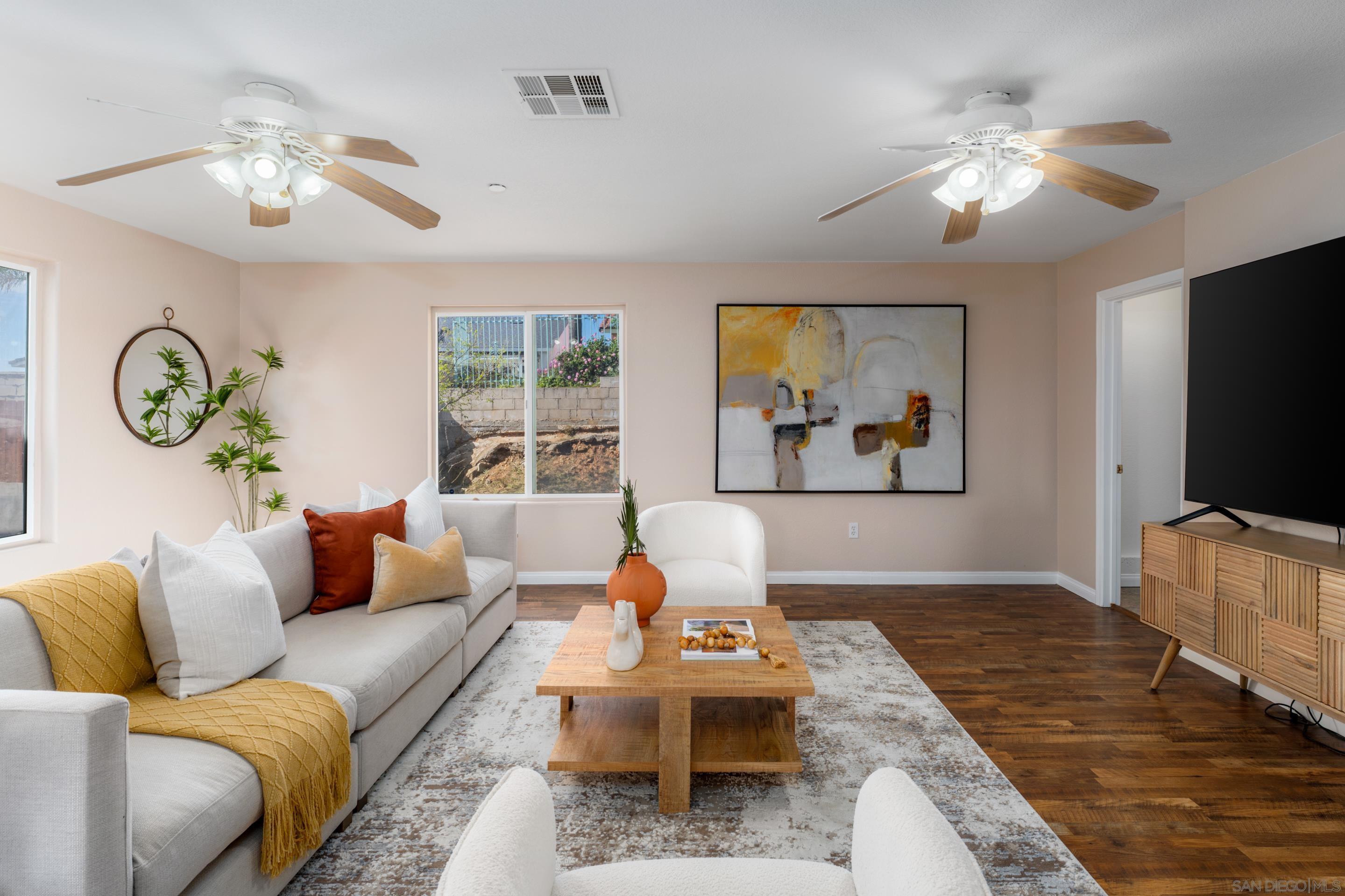 Detail Gallery Image 4 of 44 For 1626  La Presa Ave, Spring Valley,  CA 91977 - 4 Beds | 2/1 Baths