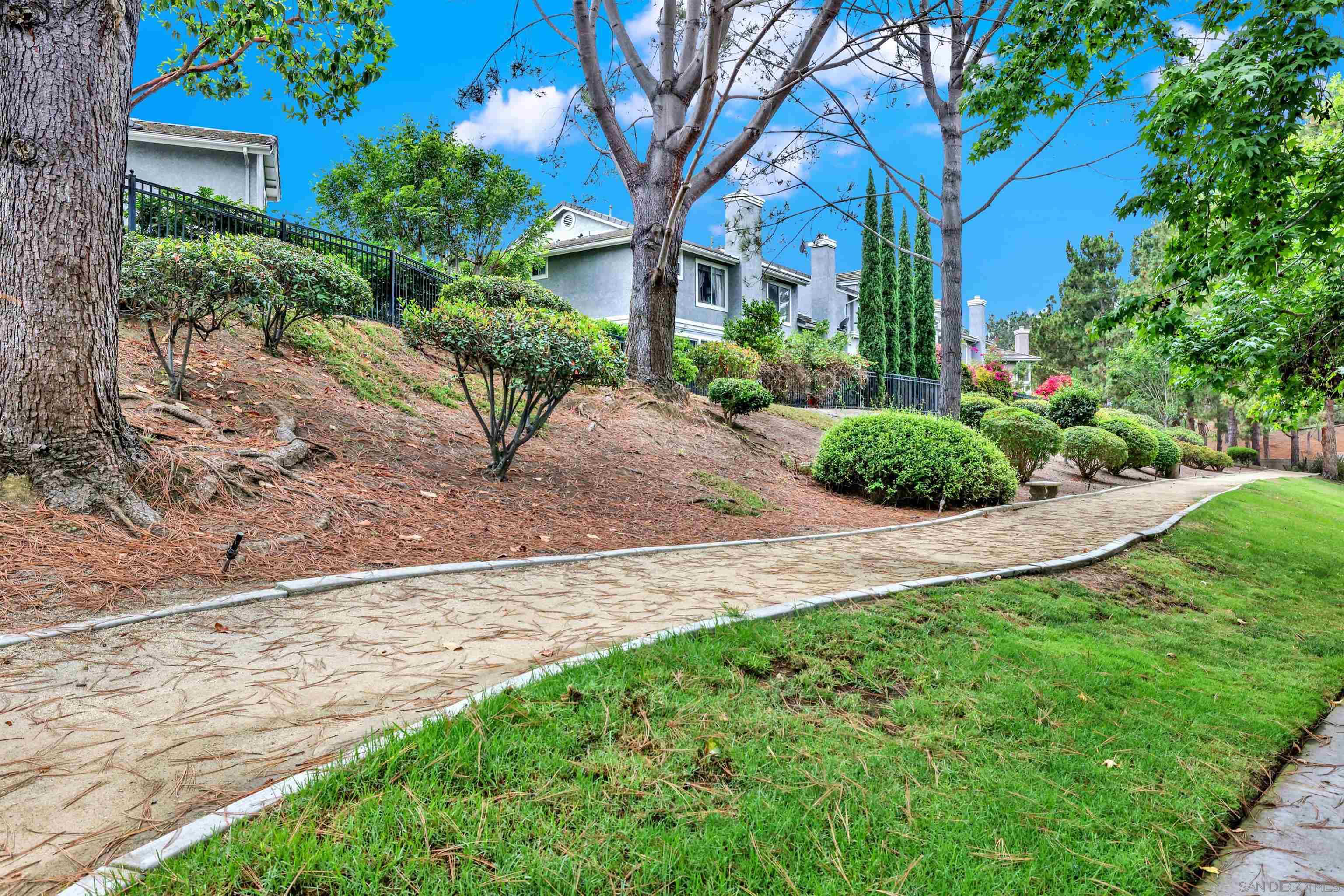 Detail Gallery Image 17 of 18 For 13529  Jadestone Way, San Diego,  CA 92130 - 3 Beds | 2/1 Baths