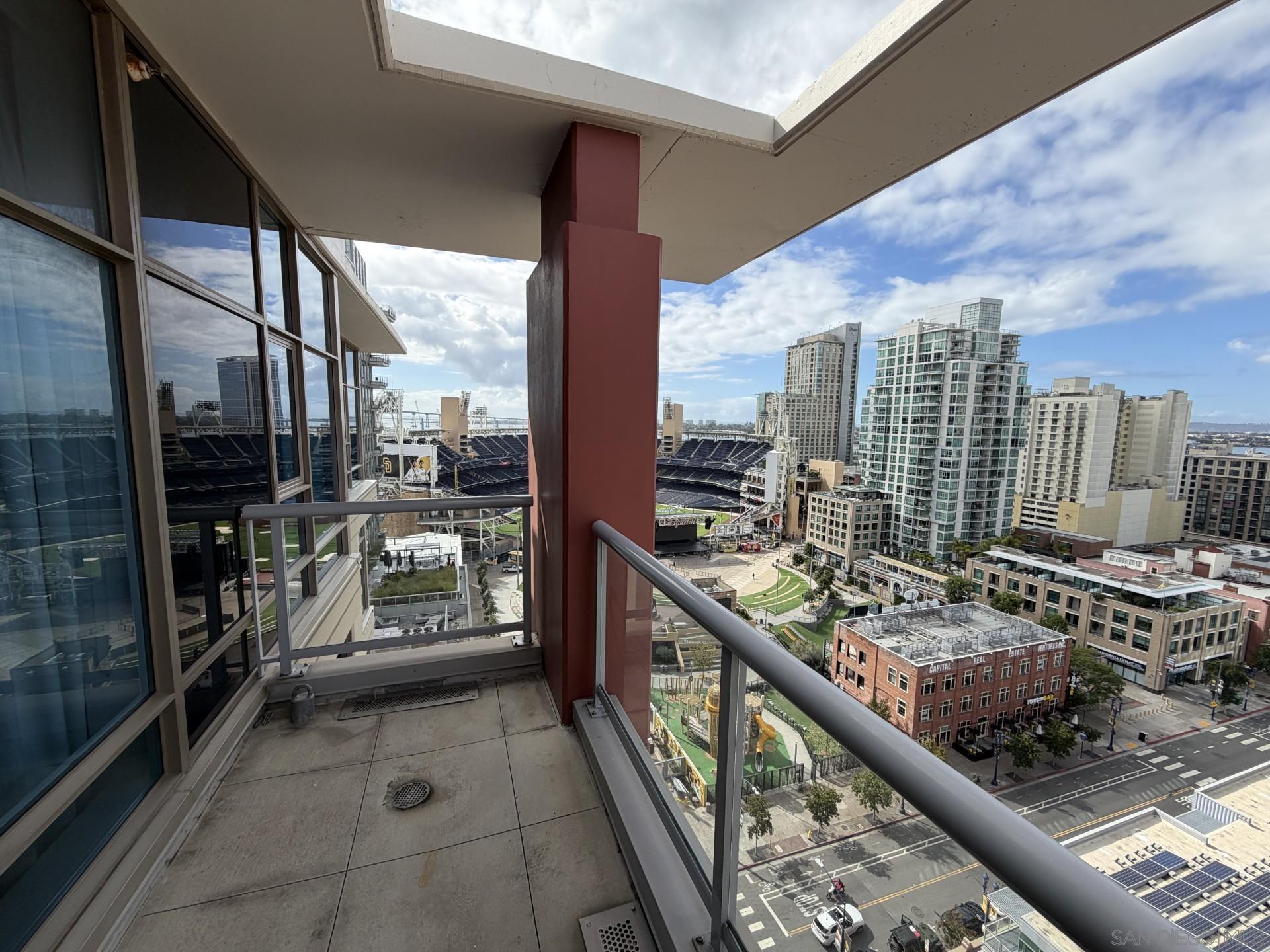 Detail Gallery Image 15 of 27 For 427  9th Ave  #1402,  San Diego,  CA 92101 - 2 Beds | 2 Baths