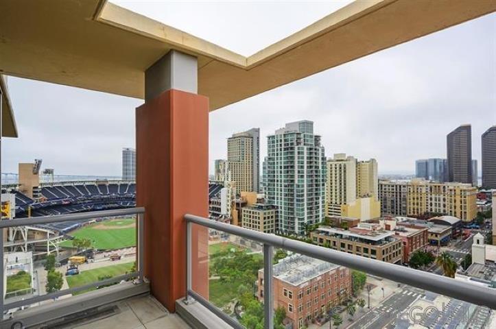 Detail Gallery Image 16 of 27 For 427  9th Ave  #1402,  San Diego,  CA 92101 - 2 Beds | 2 Baths