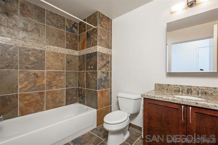 Detail Gallery Image 18 of 27 For 427  9th Ave  #1402,  San Diego,  CA 92101 - 2 Beds | 2 Baths