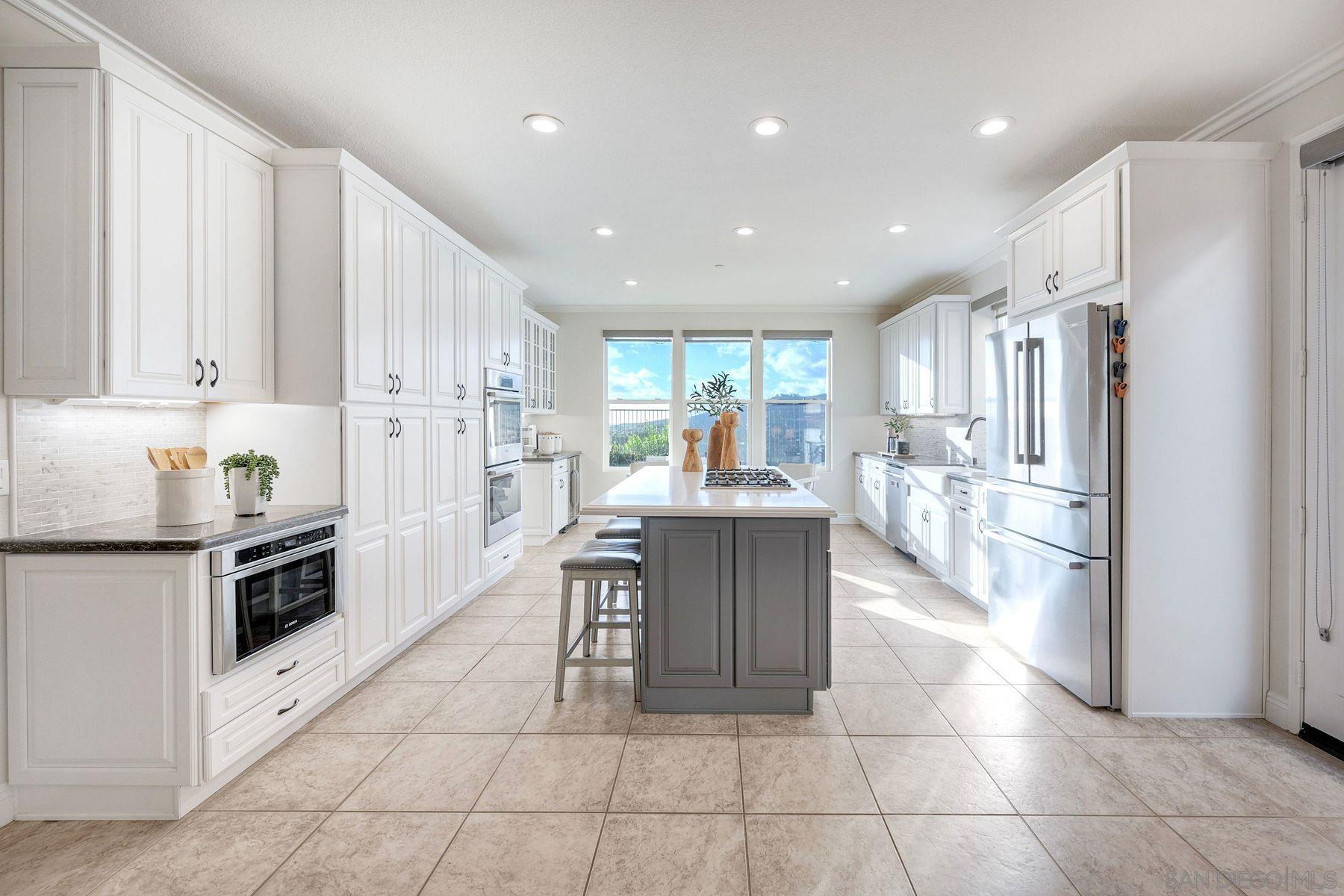 Detail Gallery Image 15 of 26 For 17254  Russet St, San Diego,  CA 92127 - 5 Beds | 3 Baths