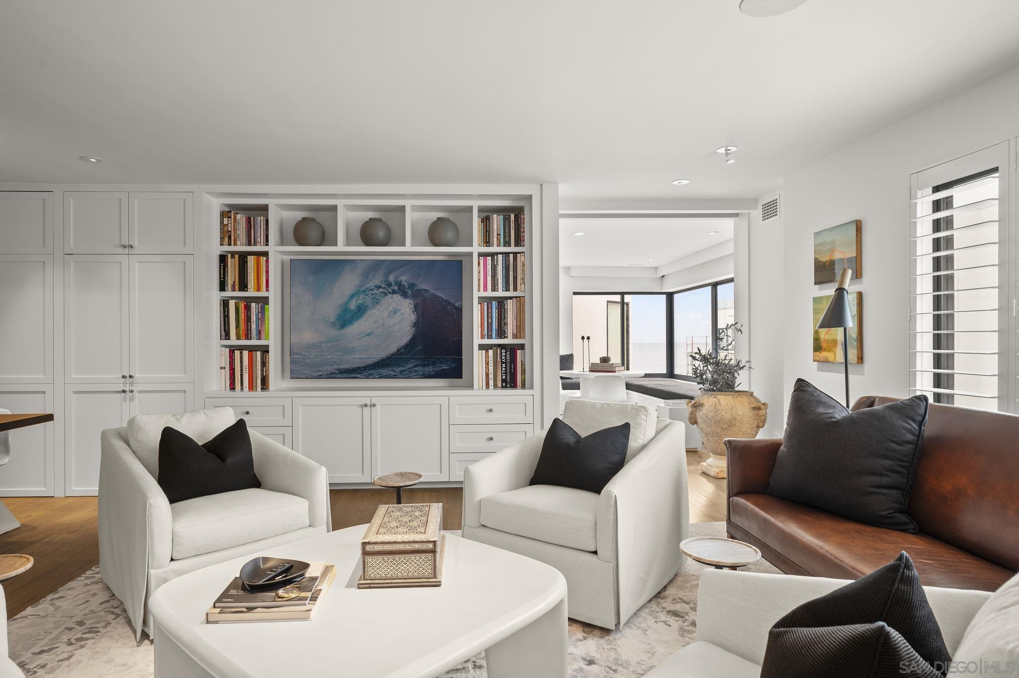 Detail Gallery Image 14 of 24 For 100  Coast Blvd  #305,  La Jolla,  CA 92037 - 2 Beds | 2/1 Baths