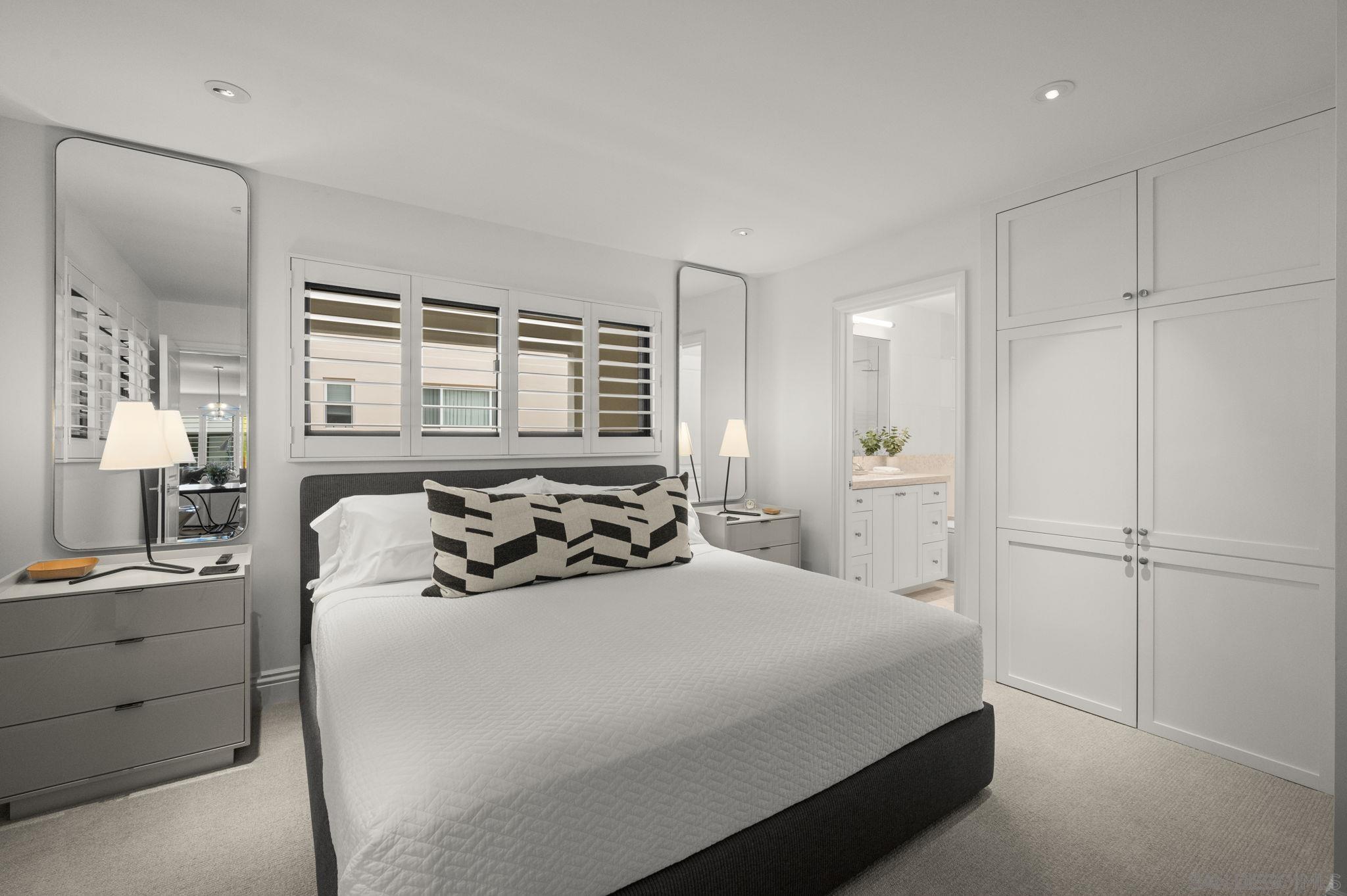 Detail Gallery Image 17 of 24 For 100  Coast Blvd  #305,  La Jolla,  CA 92037 - 2 Beds | 2/1 Baths