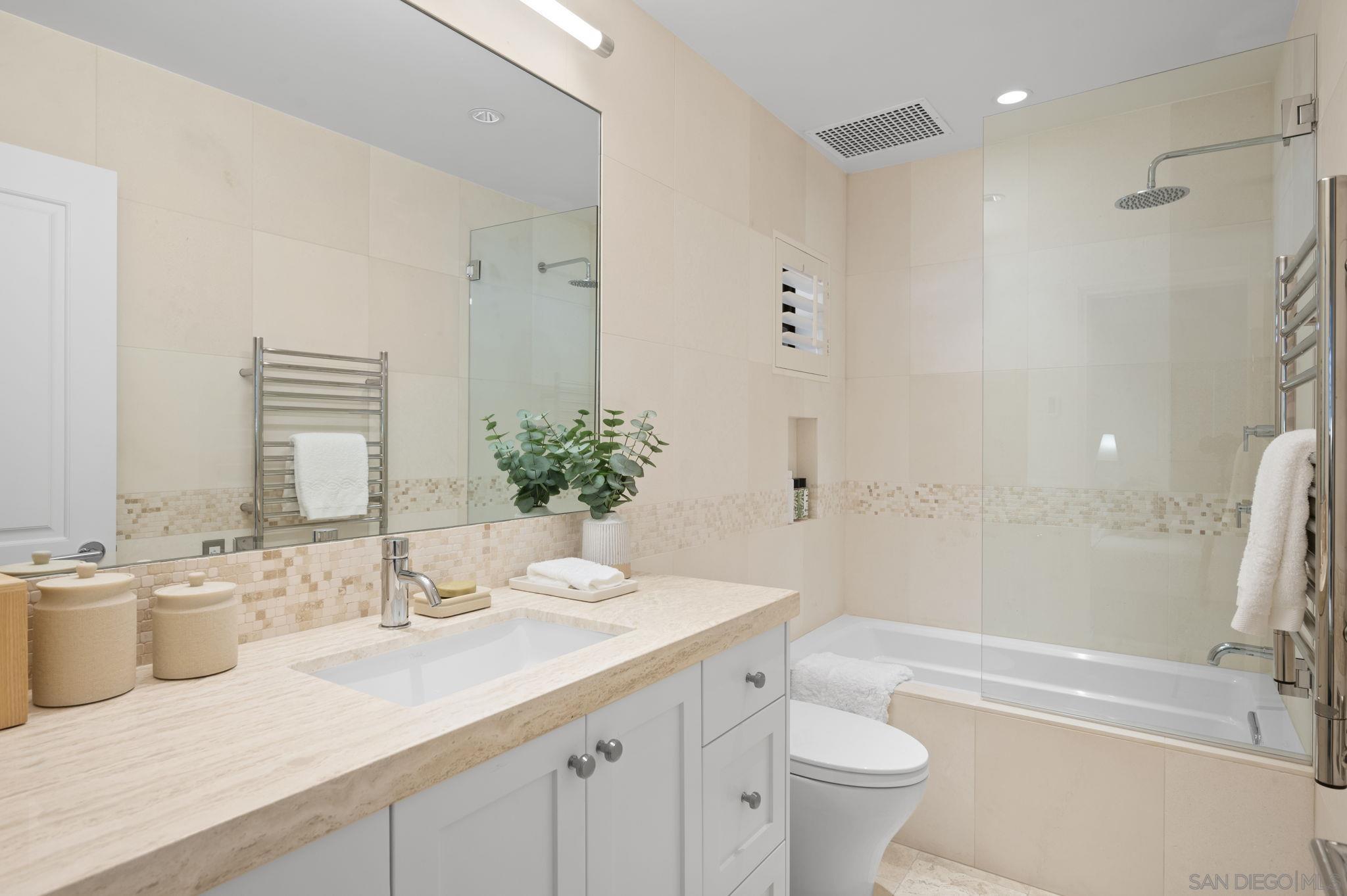 Detail Gallery Image 18 of 24 For 100  Coast Blvd  #305,  La Jolla,  CA 92037 - 2 Beds | 2/1 Baths