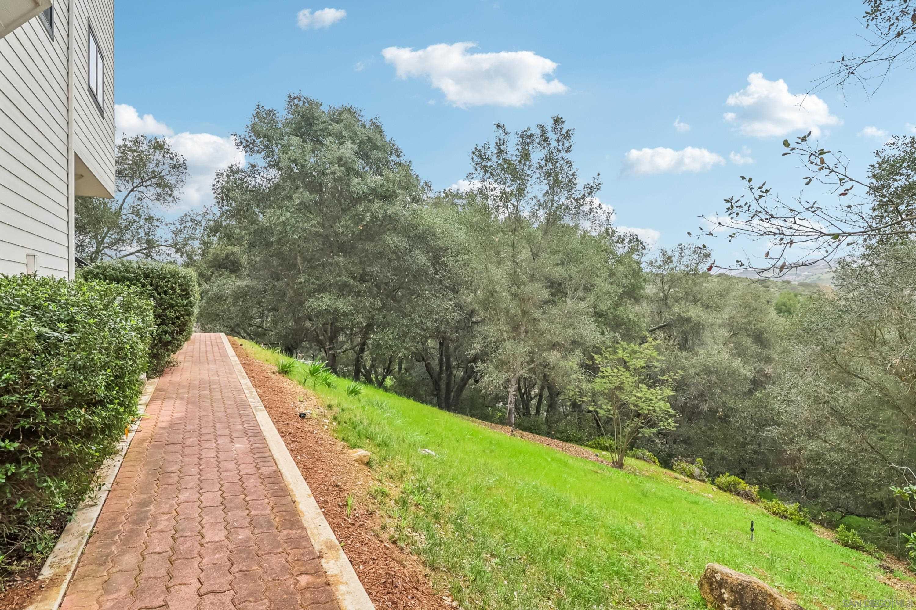 Detail Gallery Image 42 of 50 For 1871  Tecalote Drive, Fallbrook,  CA 92028 - 3 Beds | 2/1 Baths