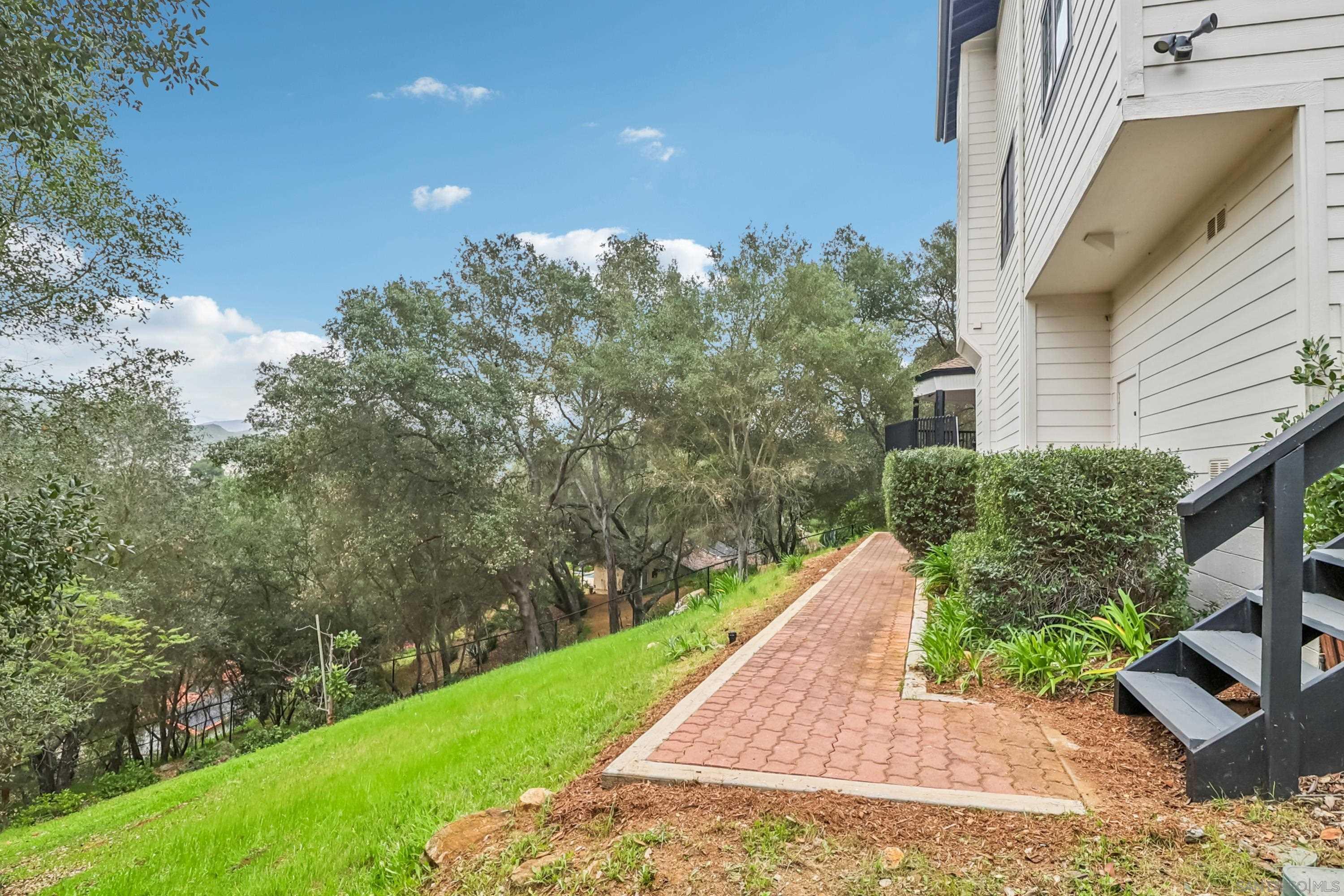 Detail Gallery Image 43 of 50 For 1871  Tecalote Drive, Fallbrook,  CA 92028 - 3 Beds | 2/1 Baths