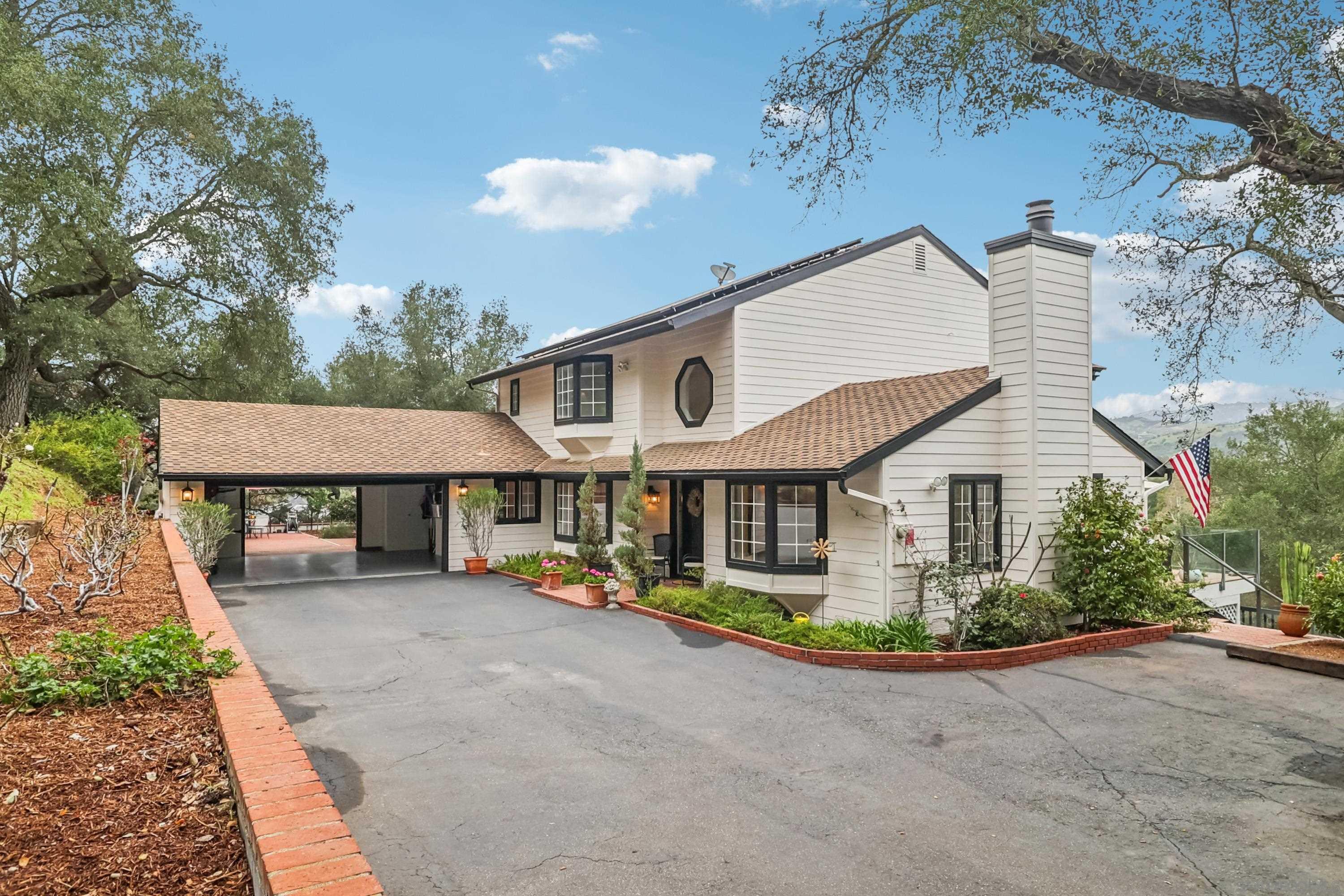 Detail Gallery Image 6 of 50 For 1871  Tecalote Drive, Fallbrook,  CA 92028 - 3 Beds | 2/1 Baths