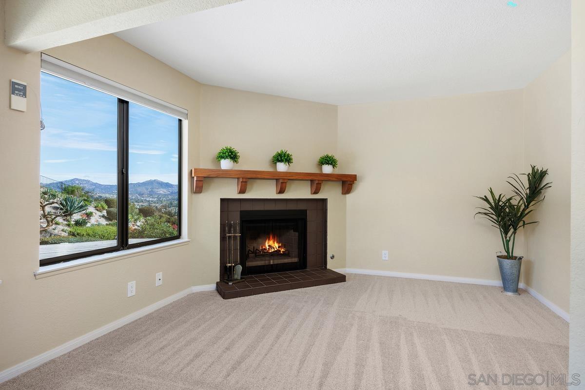 Detail Gallery Image 23 of 46 For 11930  Calle Suntuoso, San Diego,  CA 92128 - 5 Beds | 3 Baths