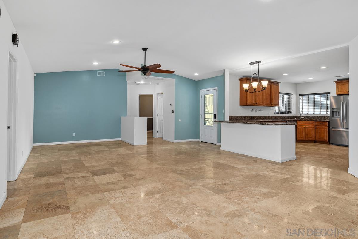 Detail Gallery Image 17 of 32 For 10620  Garden Way, Spring Valley,  CA 91978 - 4 Beds | 3 Baths