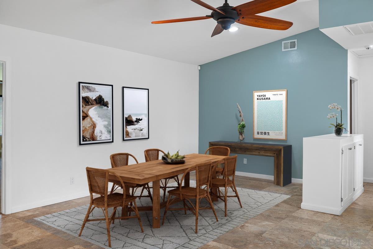 Detail Gallery Image 5 of 32 For 10620  Garden Way, Spring Valley,  CA 91978 - 4 Beds | 3 Baths