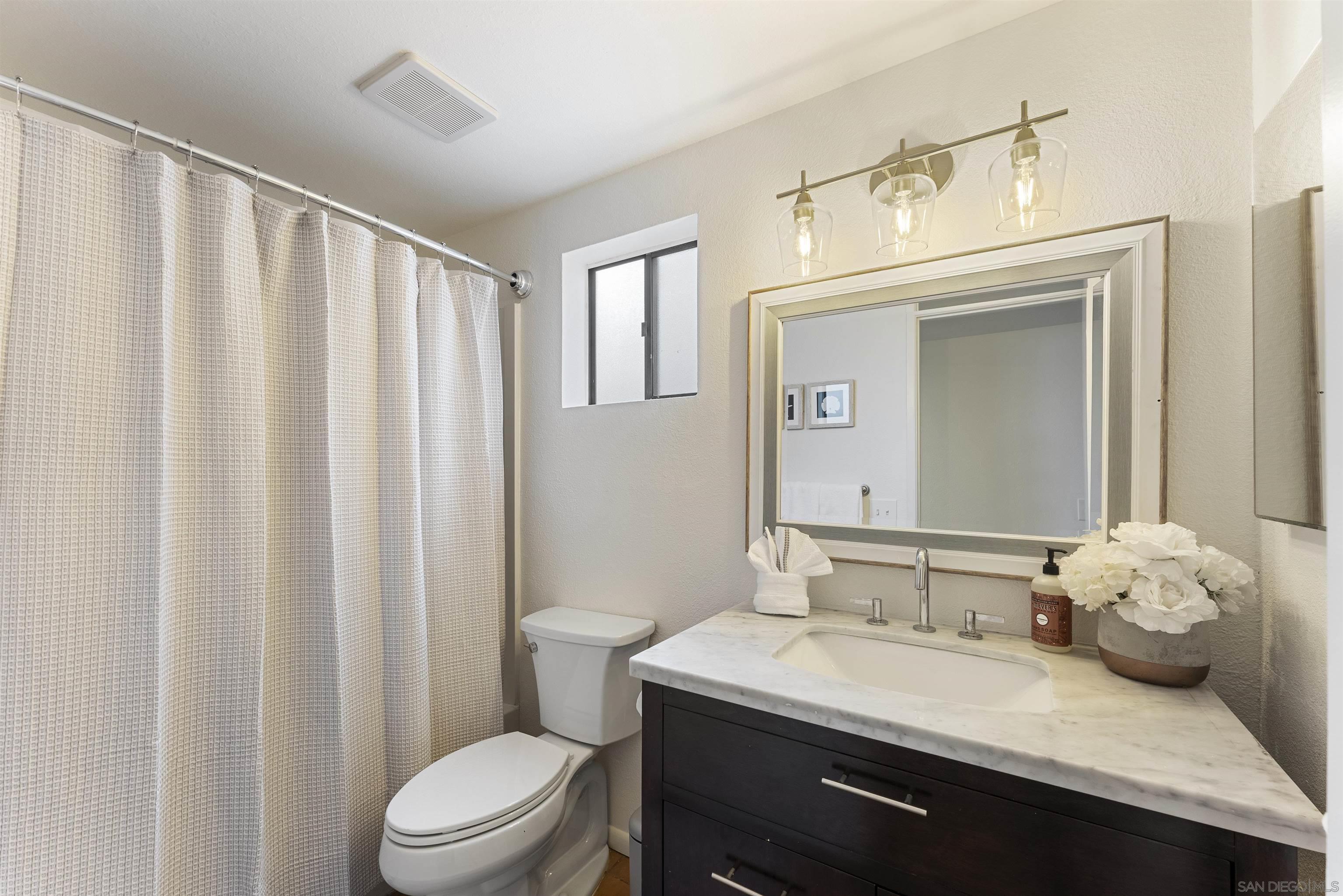 Detail Gallery Image 14 of 29 For 2435  Camino Del Mar, Del Mar,  CA 92014 - 4 Beds | 3 Baths