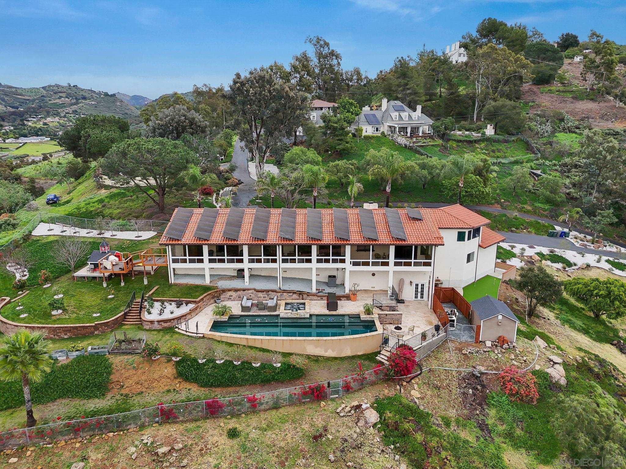 Detail Gallery Image 62 of 72 For 29509  Hoxie Ranch Rd, Vista,  CA 92084 - 3 Beds | 3/1 Baths