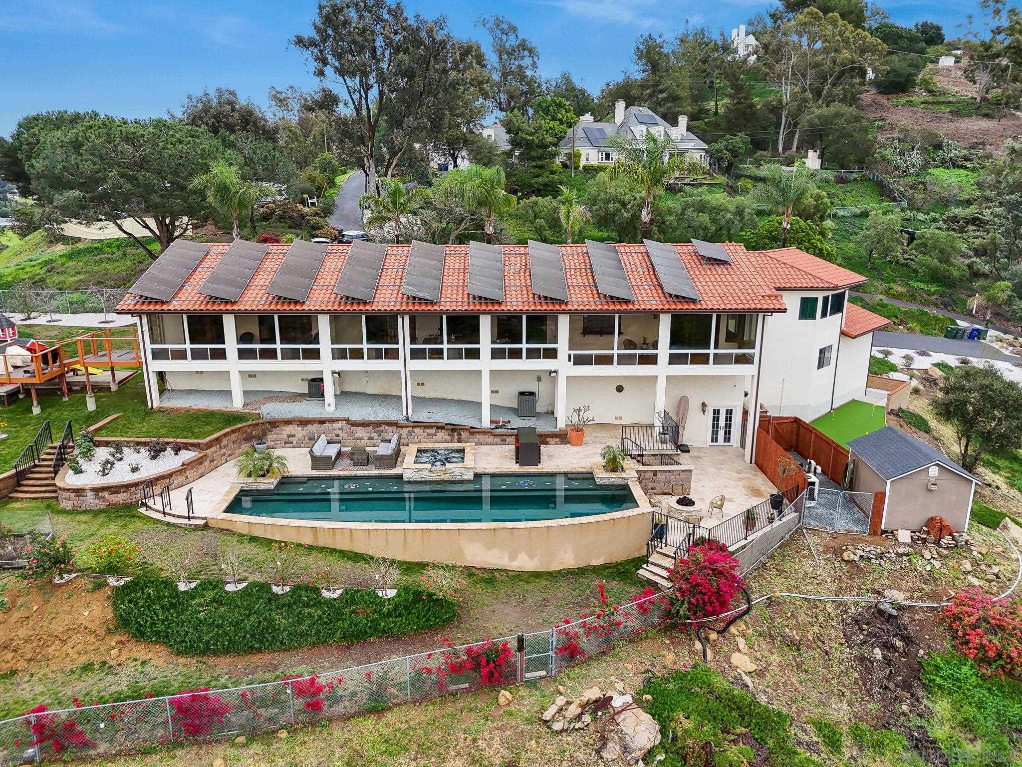 Detail Gallery Image 64 of 72 For 29509  Hoxie Ranch Rd, Vista,  CA 92084 - 3 Beds | 3/1 Baths