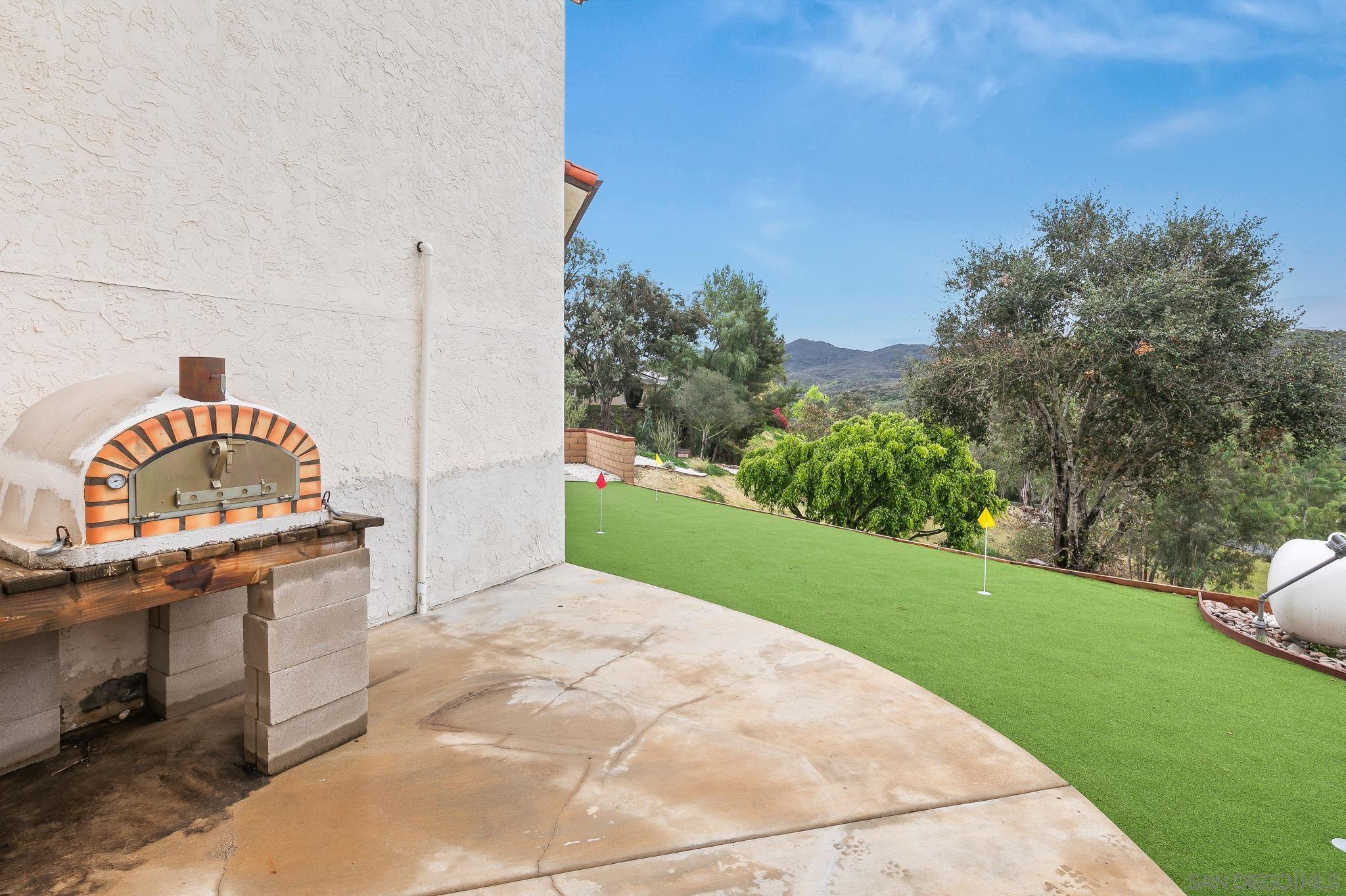 Detail Gallery Image 69 of 72 For 29509  Hoxie Ranch Rd, Vista,  CA 92084 - 3 Beds | 3/1 Baths