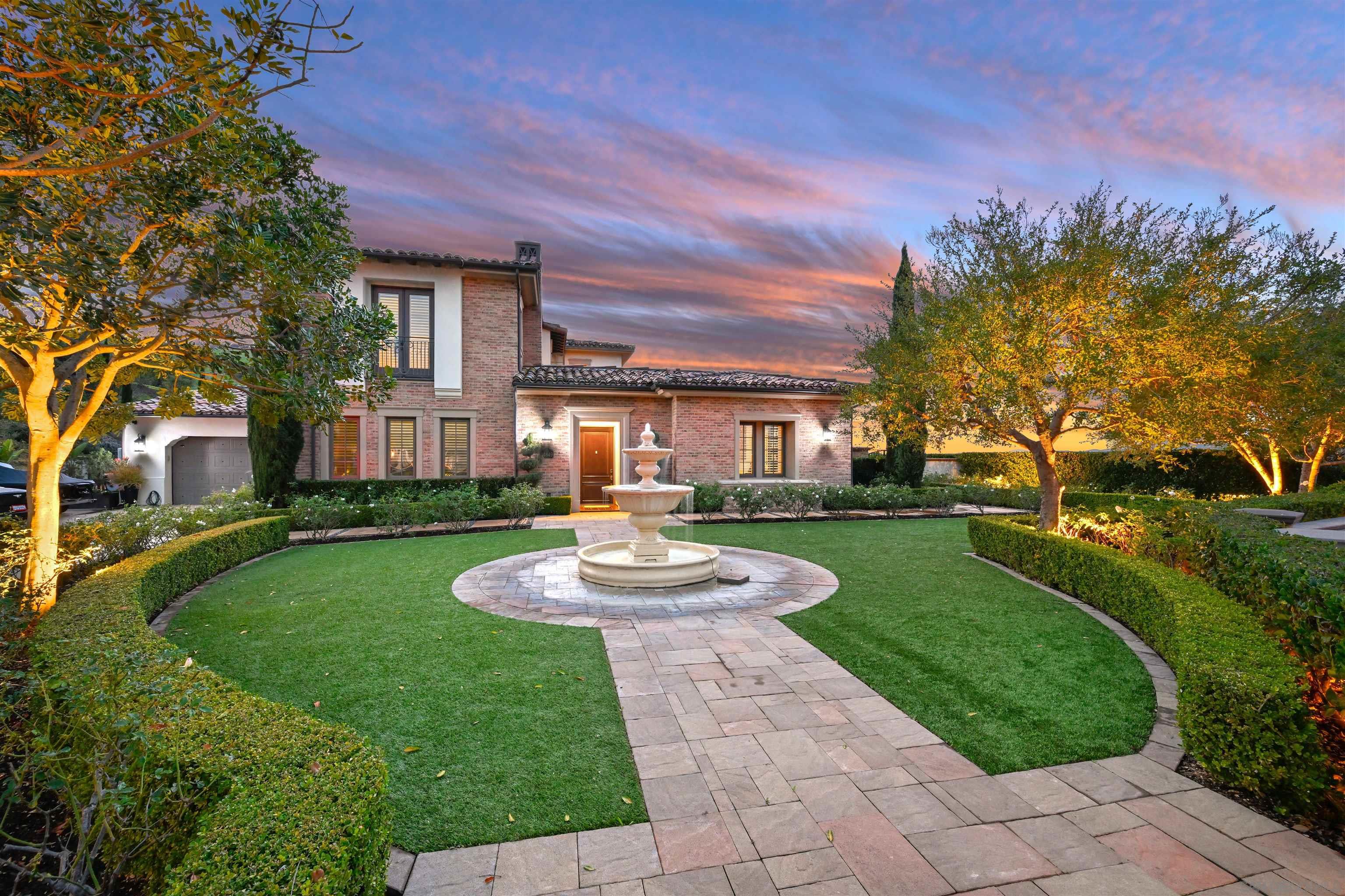 Detail Gallery Image 2 of 43 For 14849  Chesfield Ct, San Diego,  CA 92127 - 5 Beds | 5/1 Baths