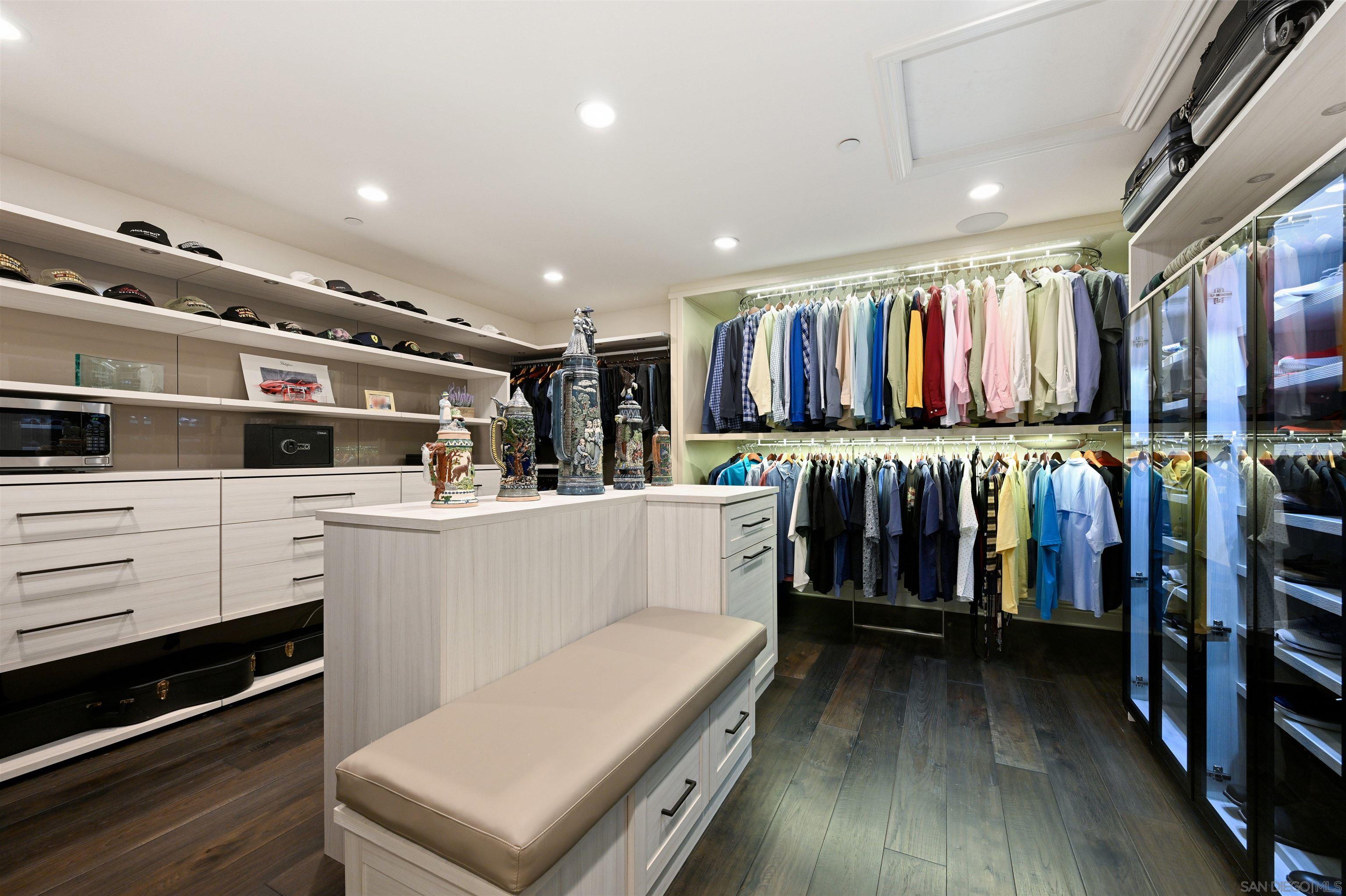 Detail Gallery Image 20 of 43 For 14849  Chesfield Ct, San Diego,  CA 92127 - 5 Beds | 5/1 Baths