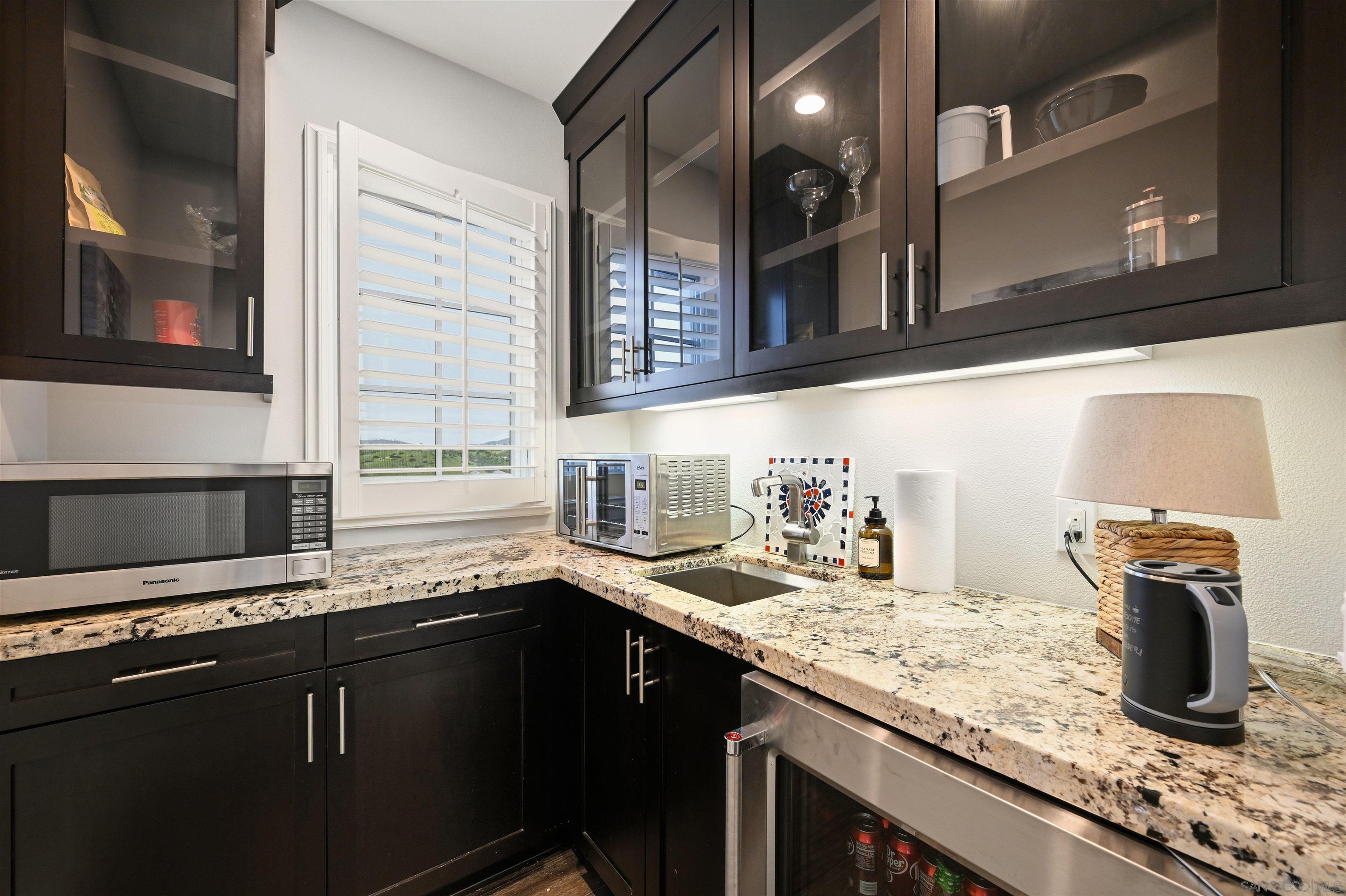 Detail Gallery Image 24 of 43 For 14849  Chesfield Ct, San Diego,  CA 92127 - 5 Beds | 5/1 Baths