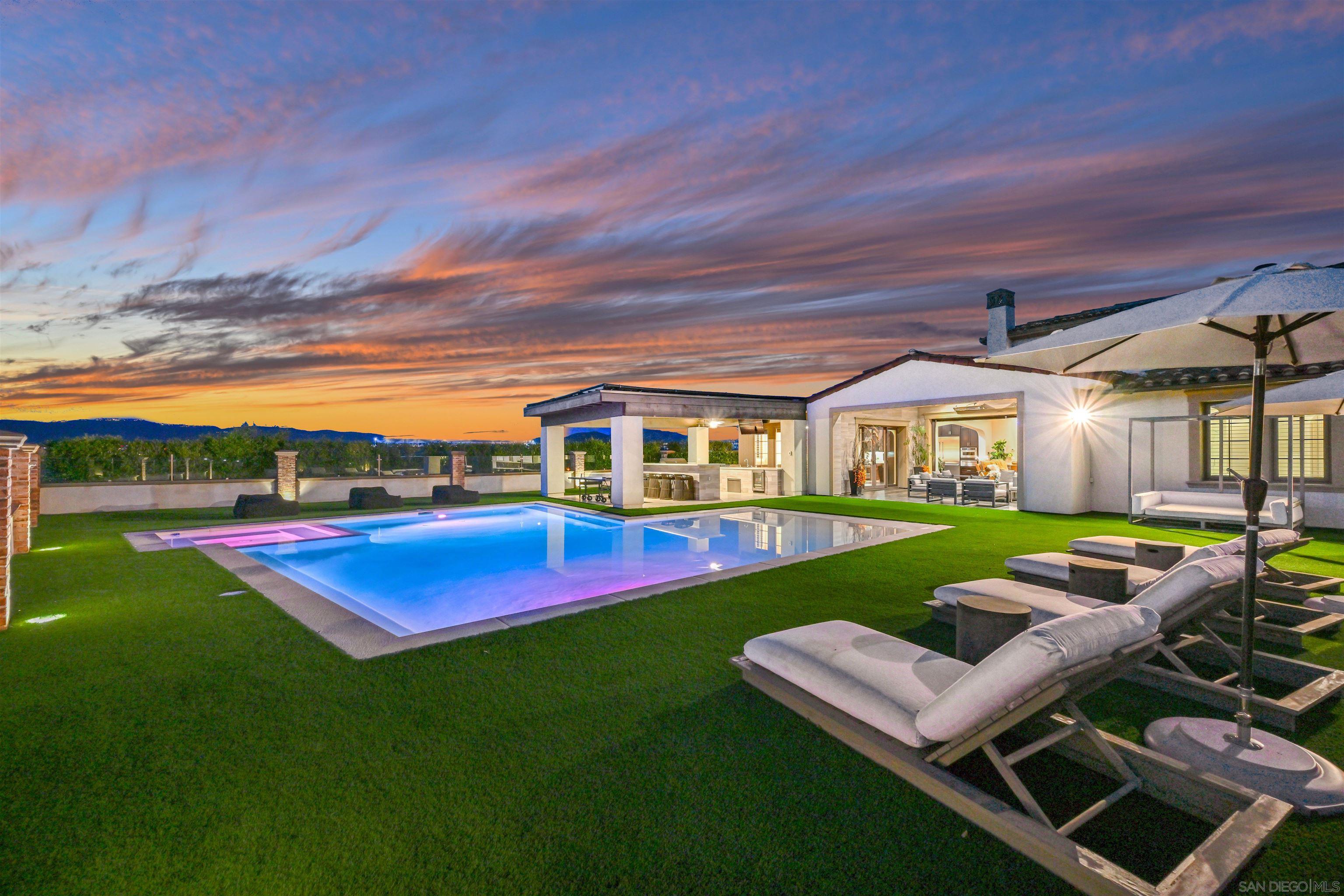 Detail Gallery Image 35 of 43 For 14849  Chesfield Ct, San Diego,  CA 92127 - 5 Beds | 5/1 Baths