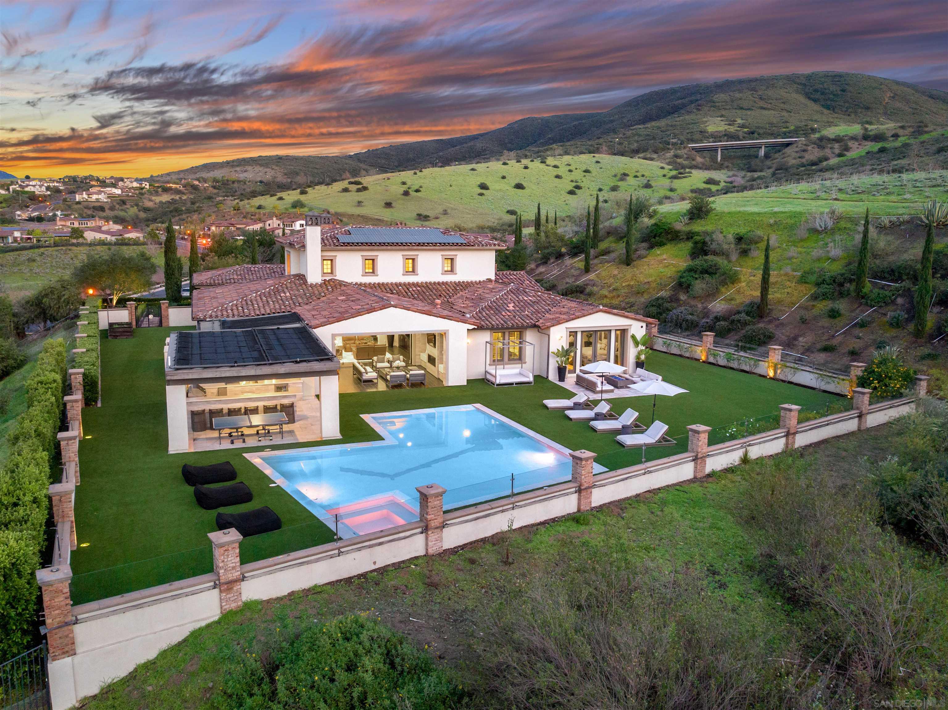 Detail Gallery Image 40 of 43 For 14849  Chesfield Ct, San Diego,  CA 92127 - 5 Beds | 5/1 Baths