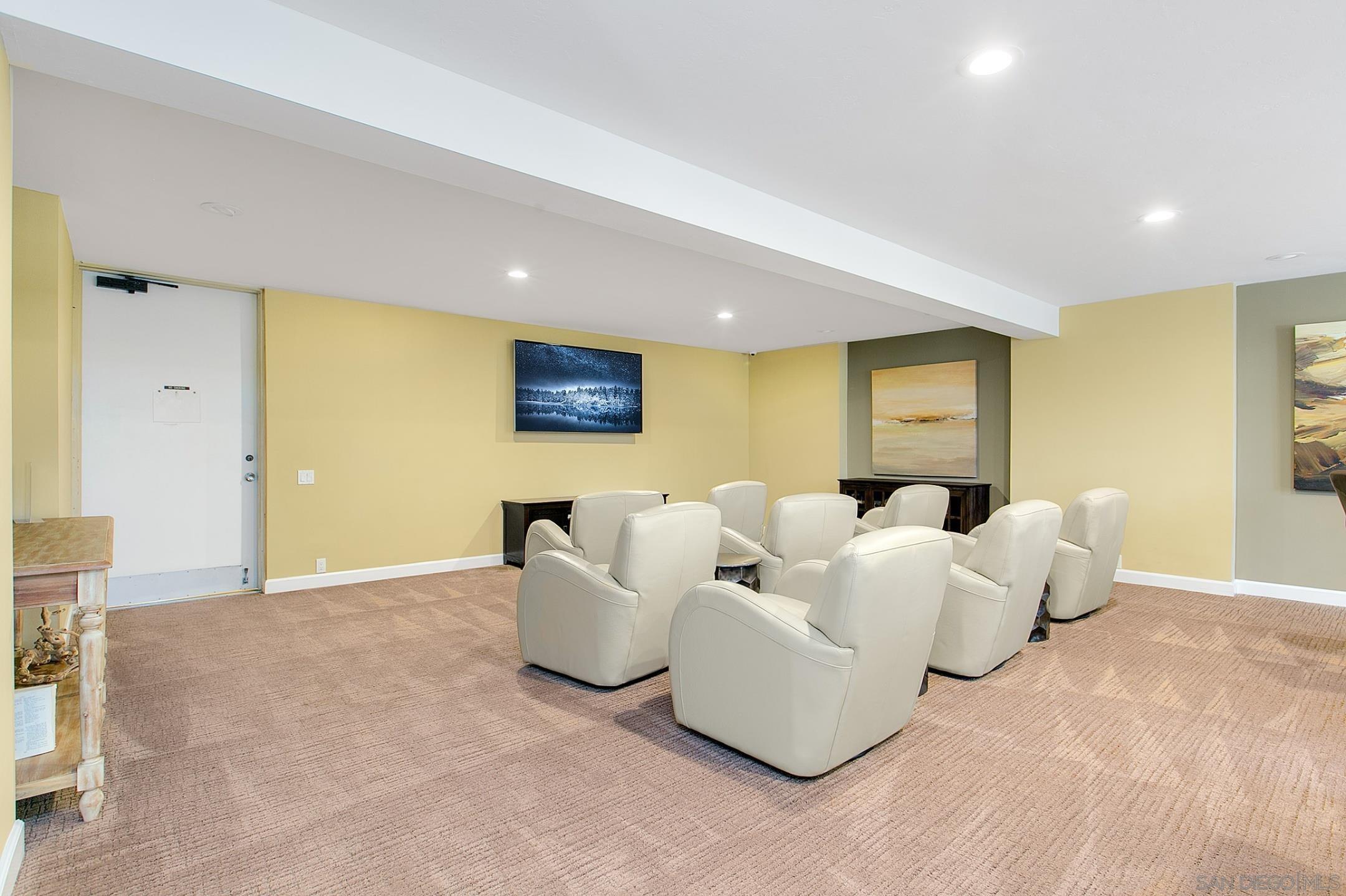 Detail Gallery Image 19 of 29 For 1855  Diamond St  #5-327,  San Diego,  CA 92109 - 1 Beds | 2 Baths