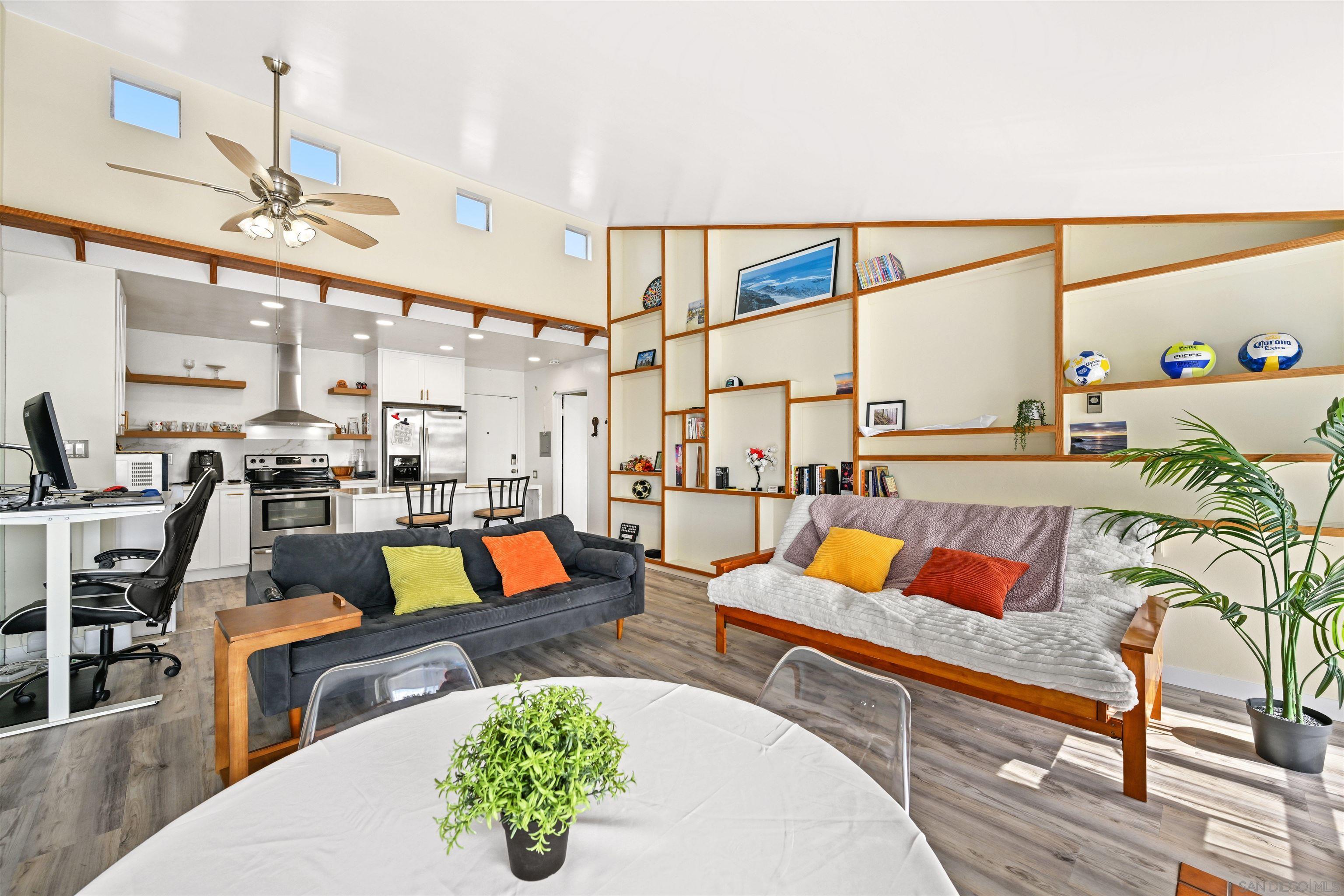 Detail Gallery Image 3 of 29 For 1855  Diamond St  #5-327,  San Diego,  CA 92109 - 1 Beds | 2 Baths